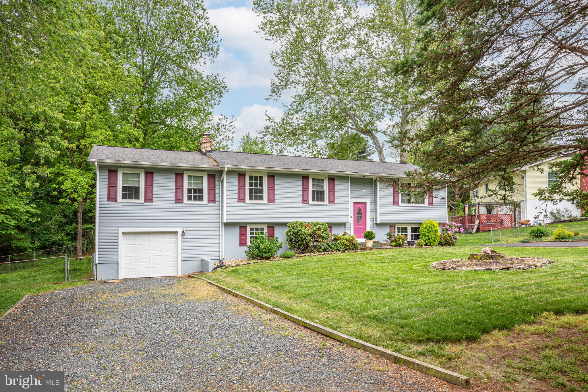 OAKRIDGE / COUNTRY RIDGE - Residential