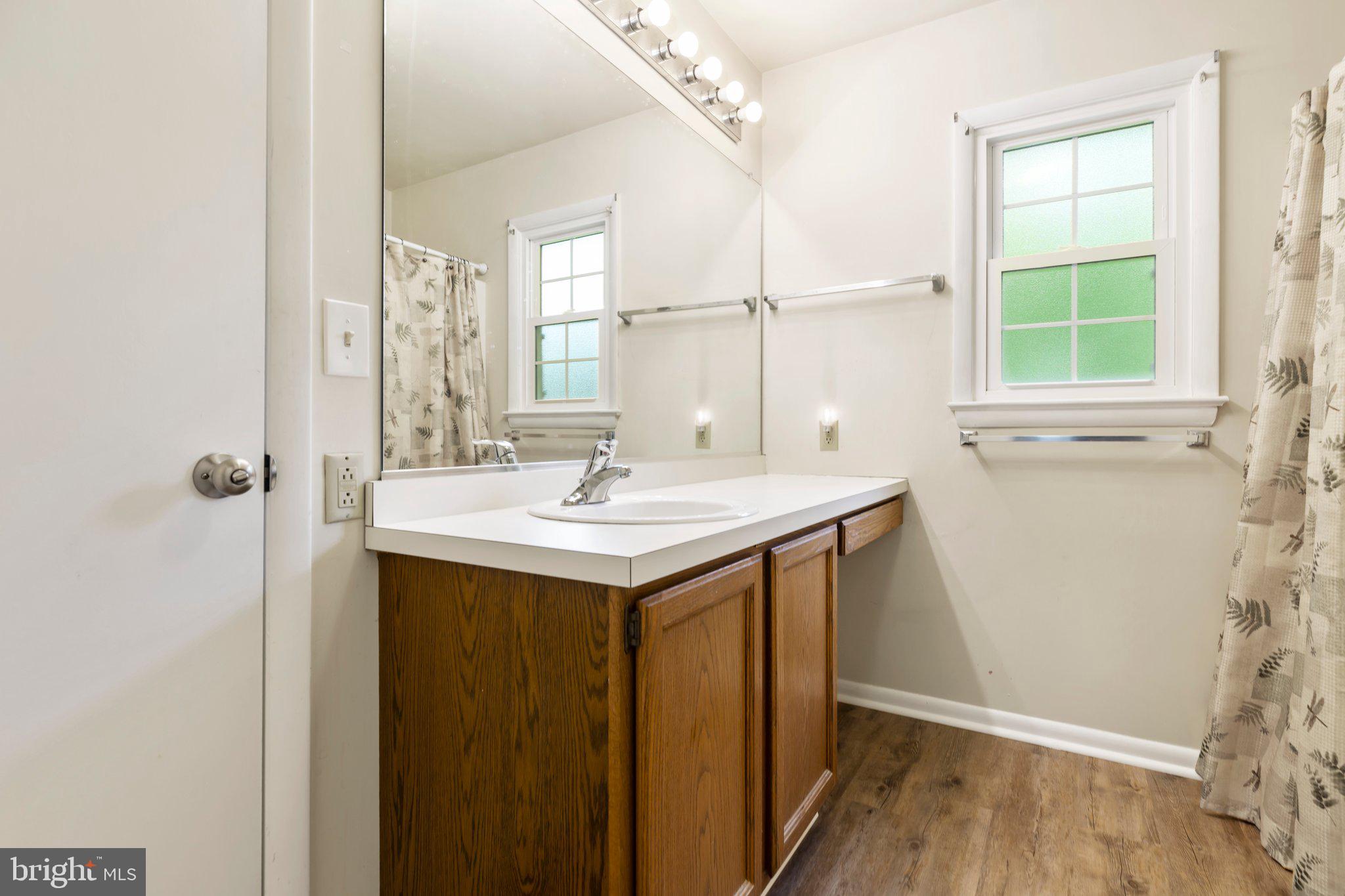 OAKRIDGE / COUNTRY RIDGE - Residential