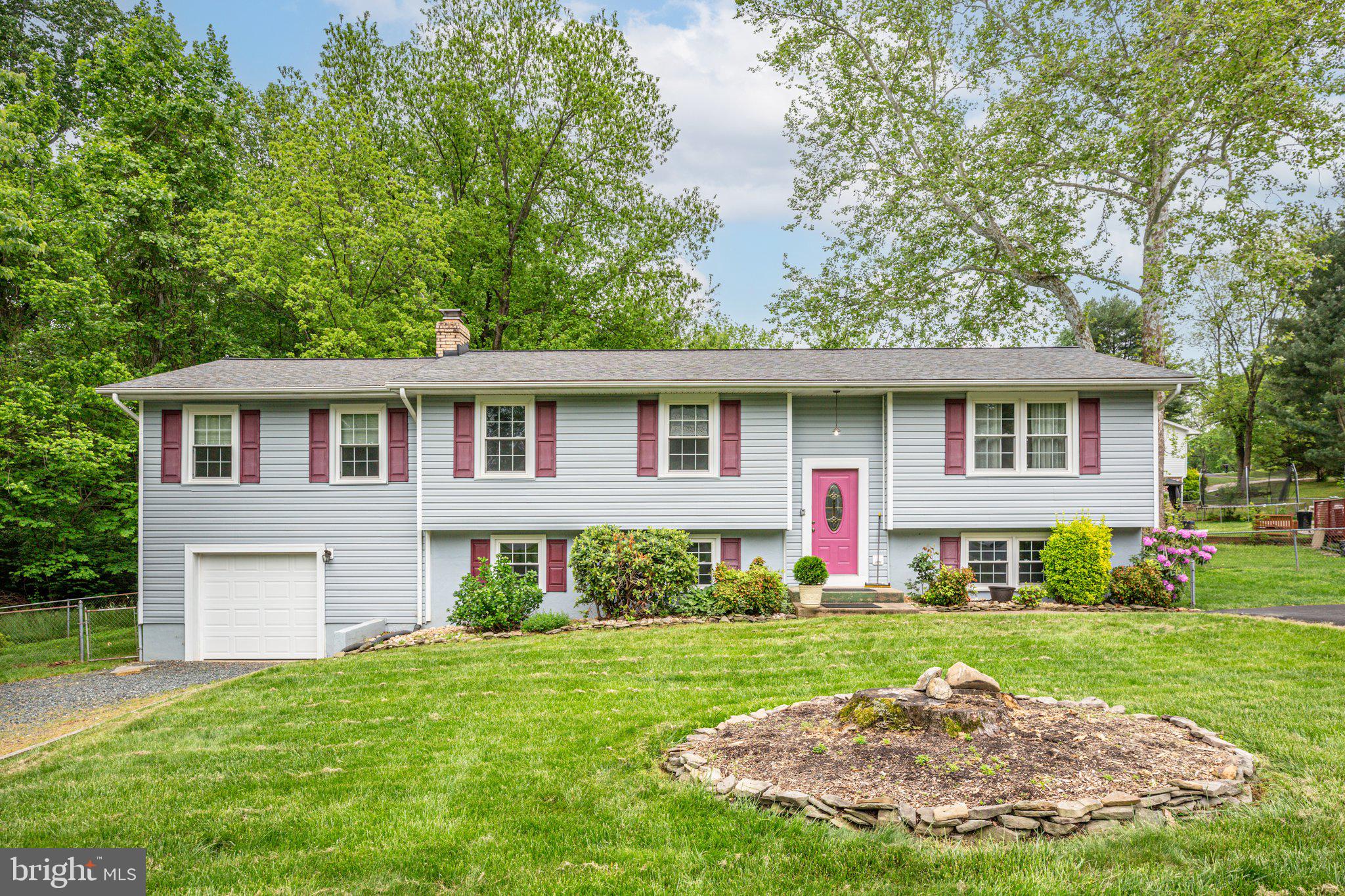 OAKRIDGE / COUNTRY RIDGE - Residential
