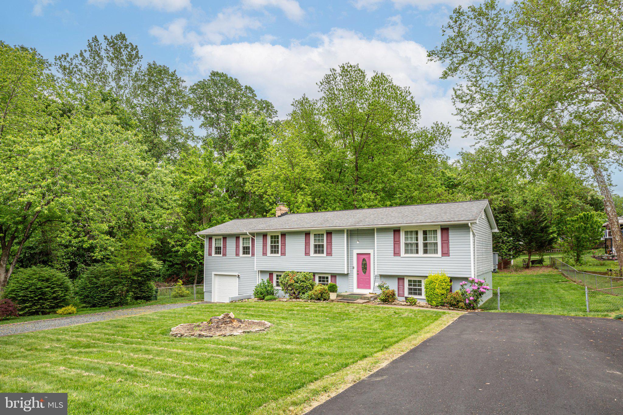 OAKRIDGE / COUNTRY RIDGE - Residential