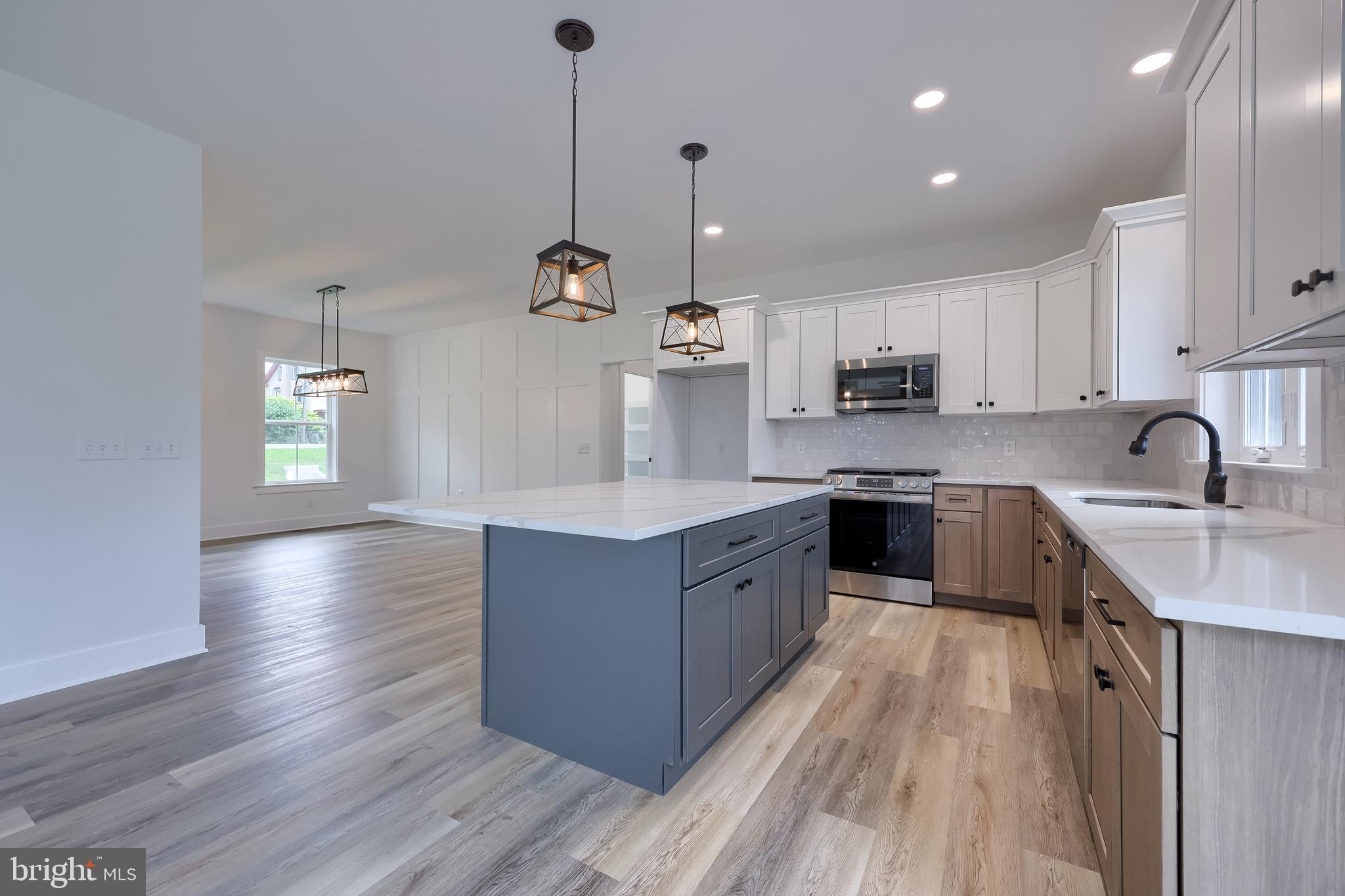 OVERLOOK - Residential