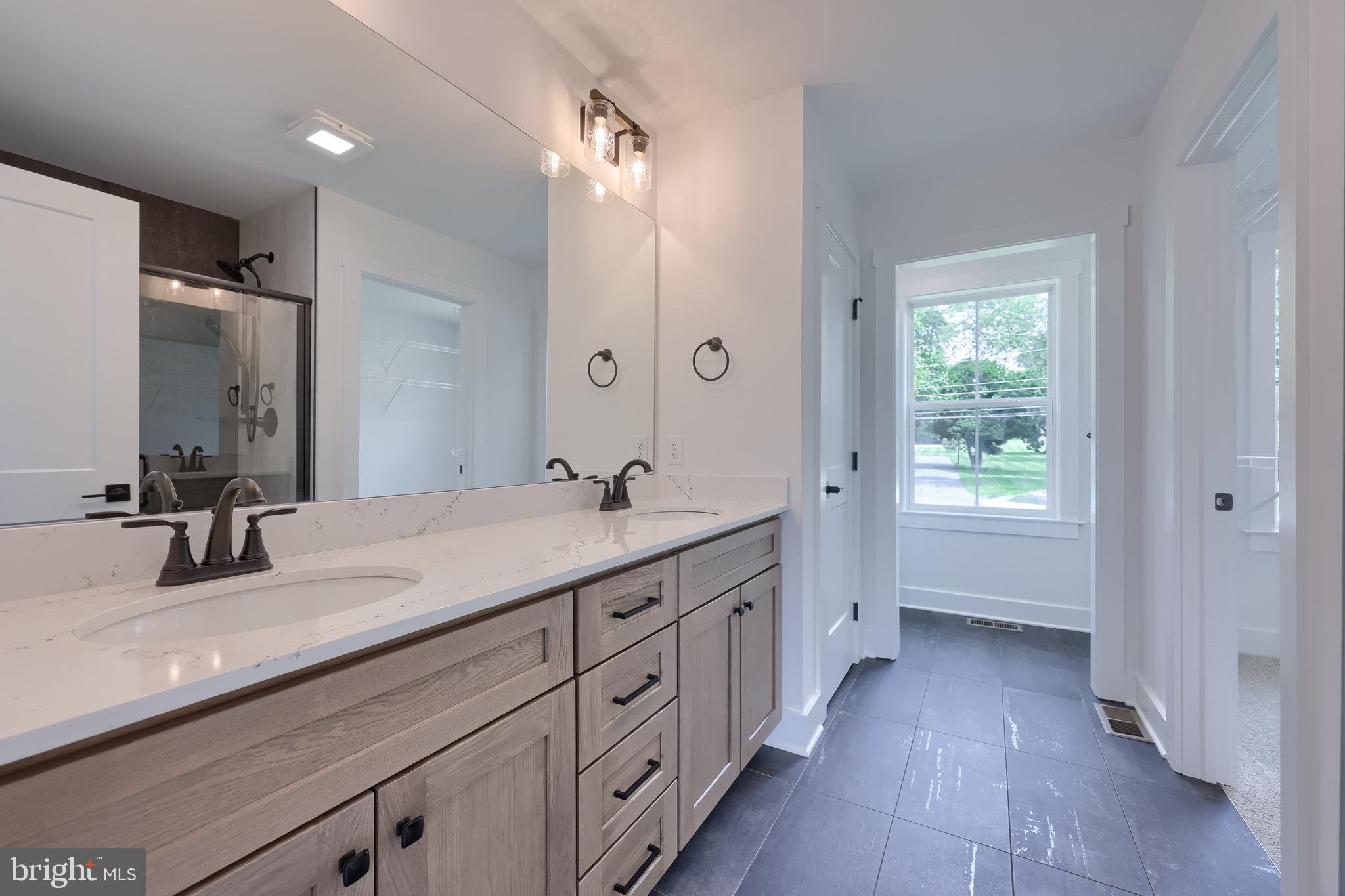 OVERLOOK - Residential