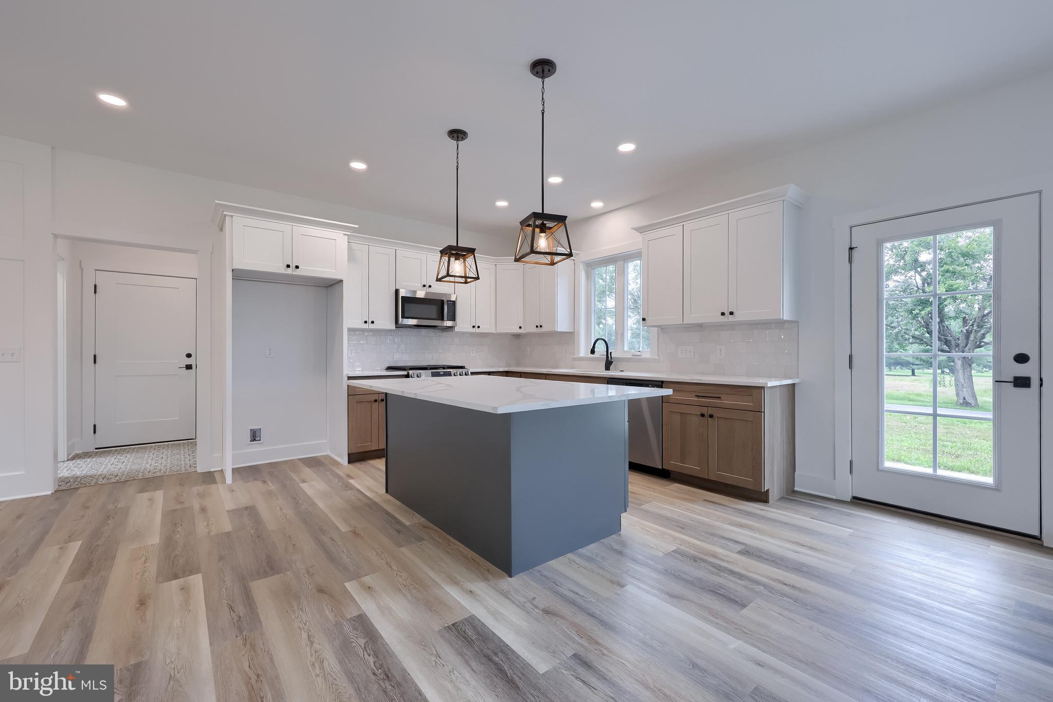 OVERLOOK - Residential