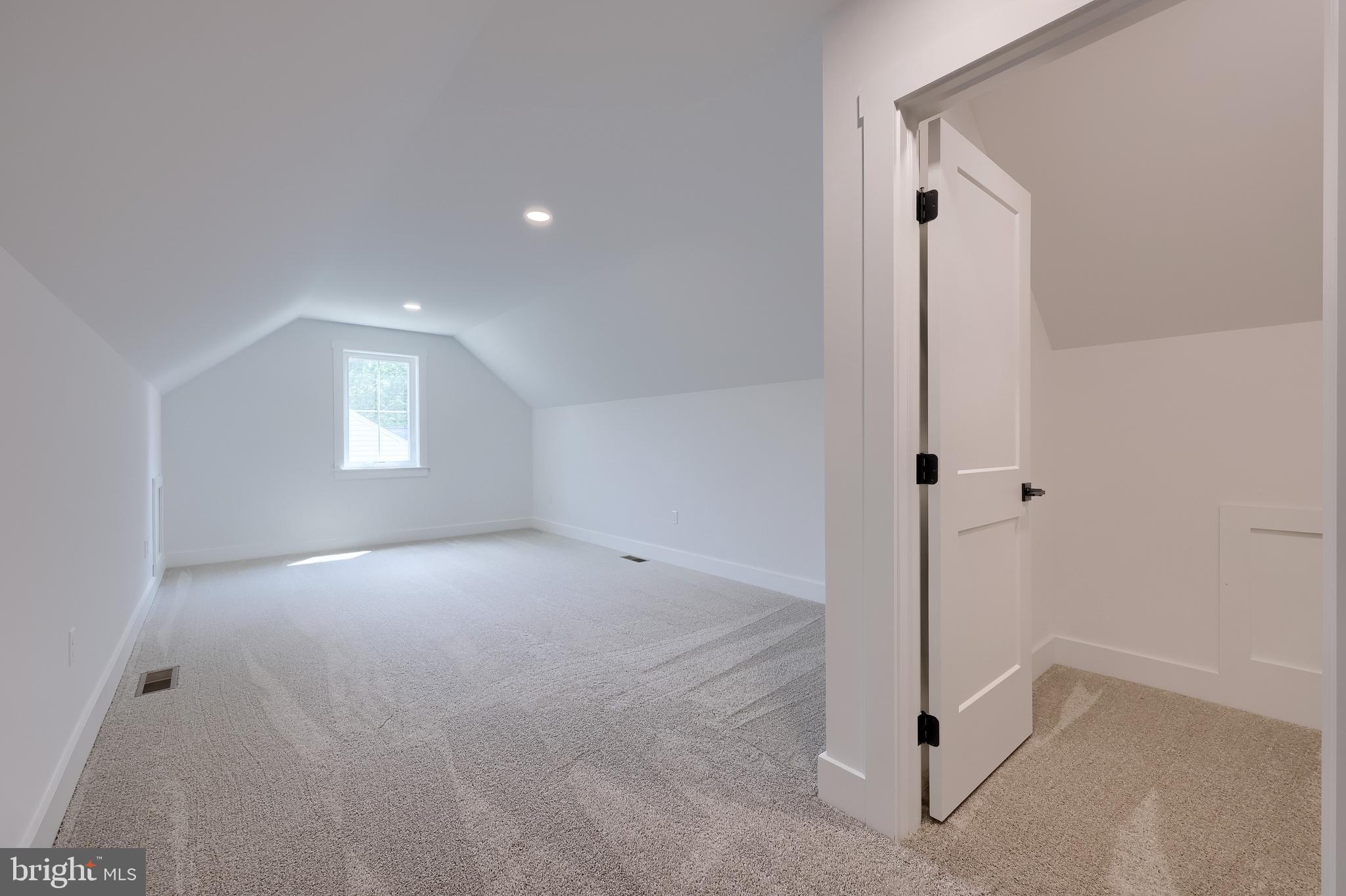 OVERLOOK - Residential