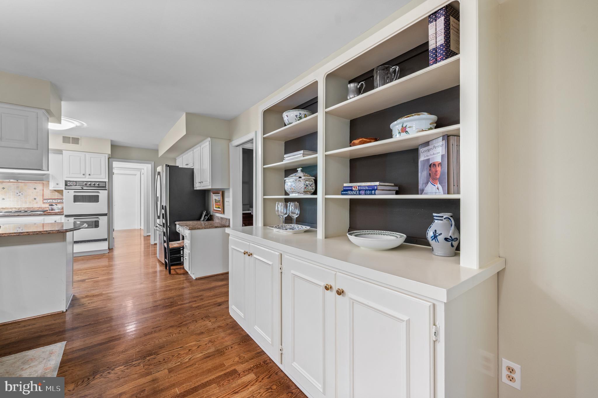 NEWTOWN HUNT - Residential