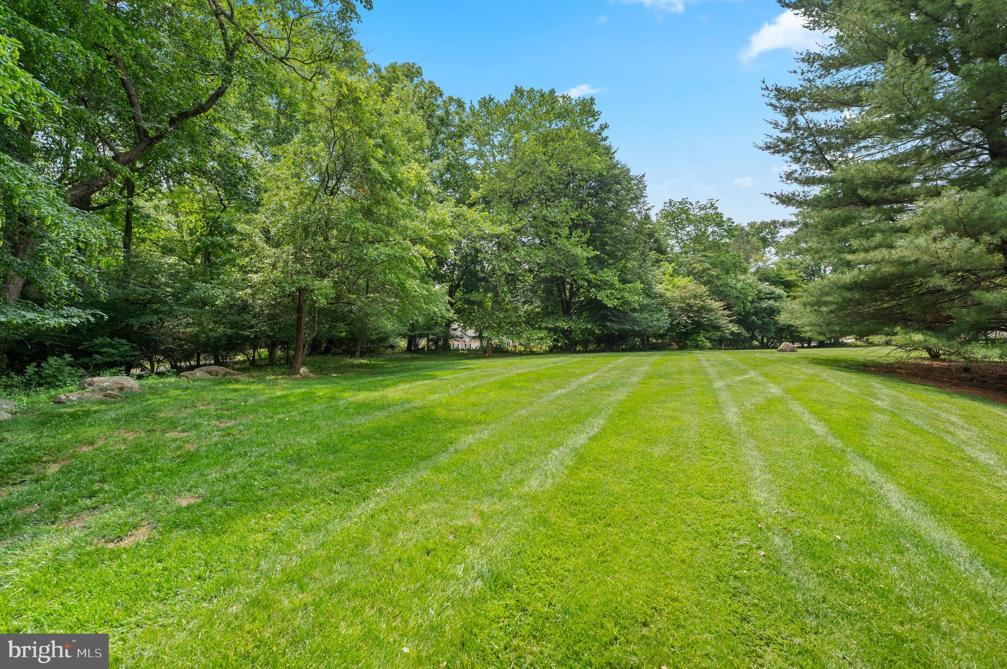 NEWTOWN HUNT - Residential