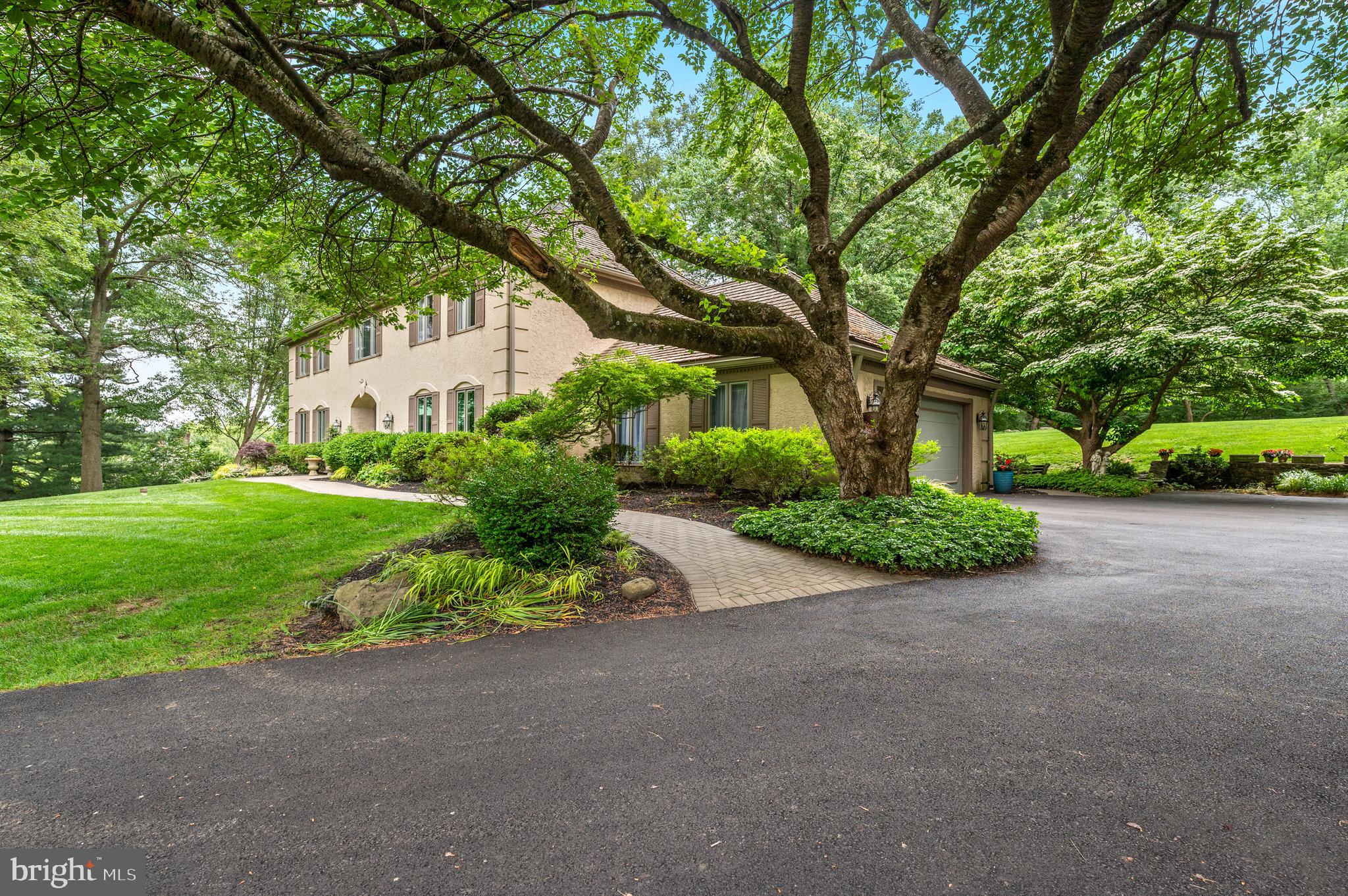 NEWTOWN HUNT - Residential