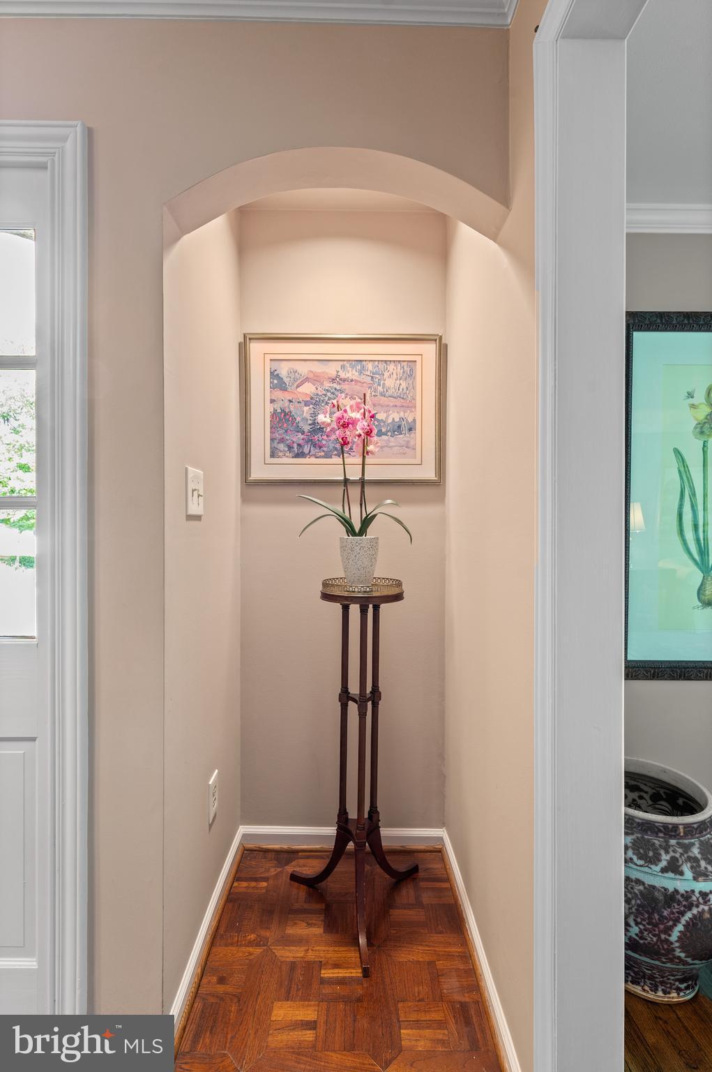 NEWTOWN HUNT - Residential