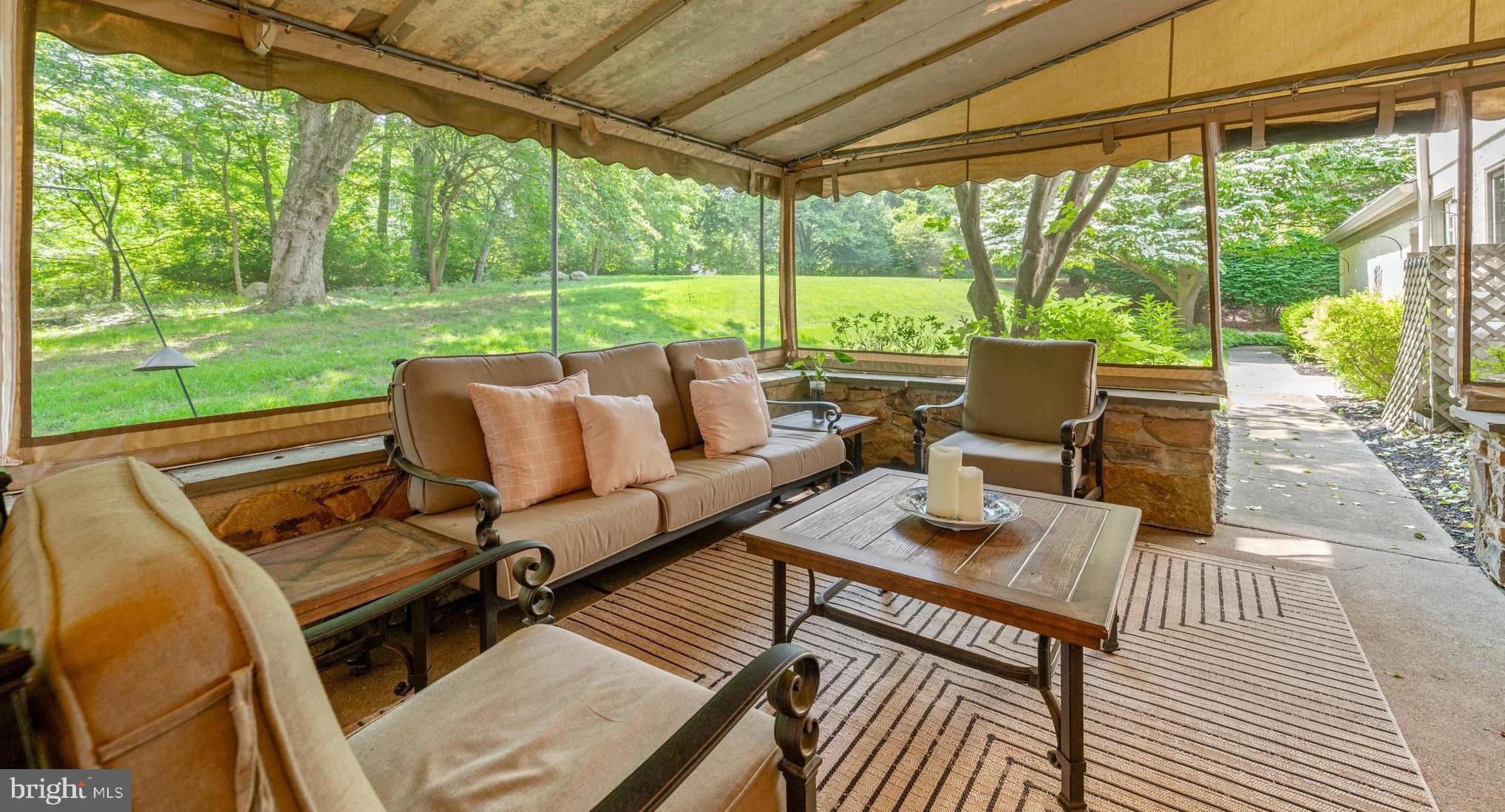 NEWTOWN HUNT - Residential