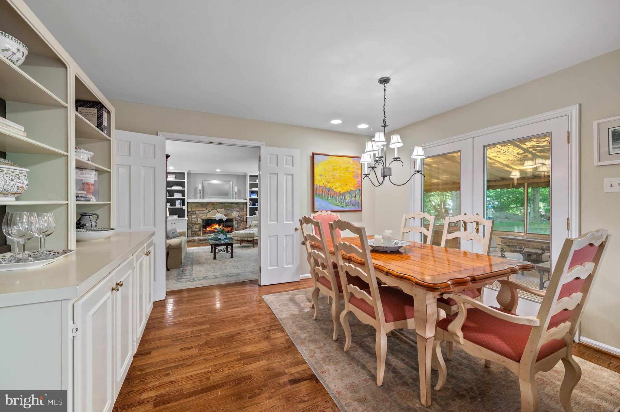 NEWTOWN HUNT - Residential