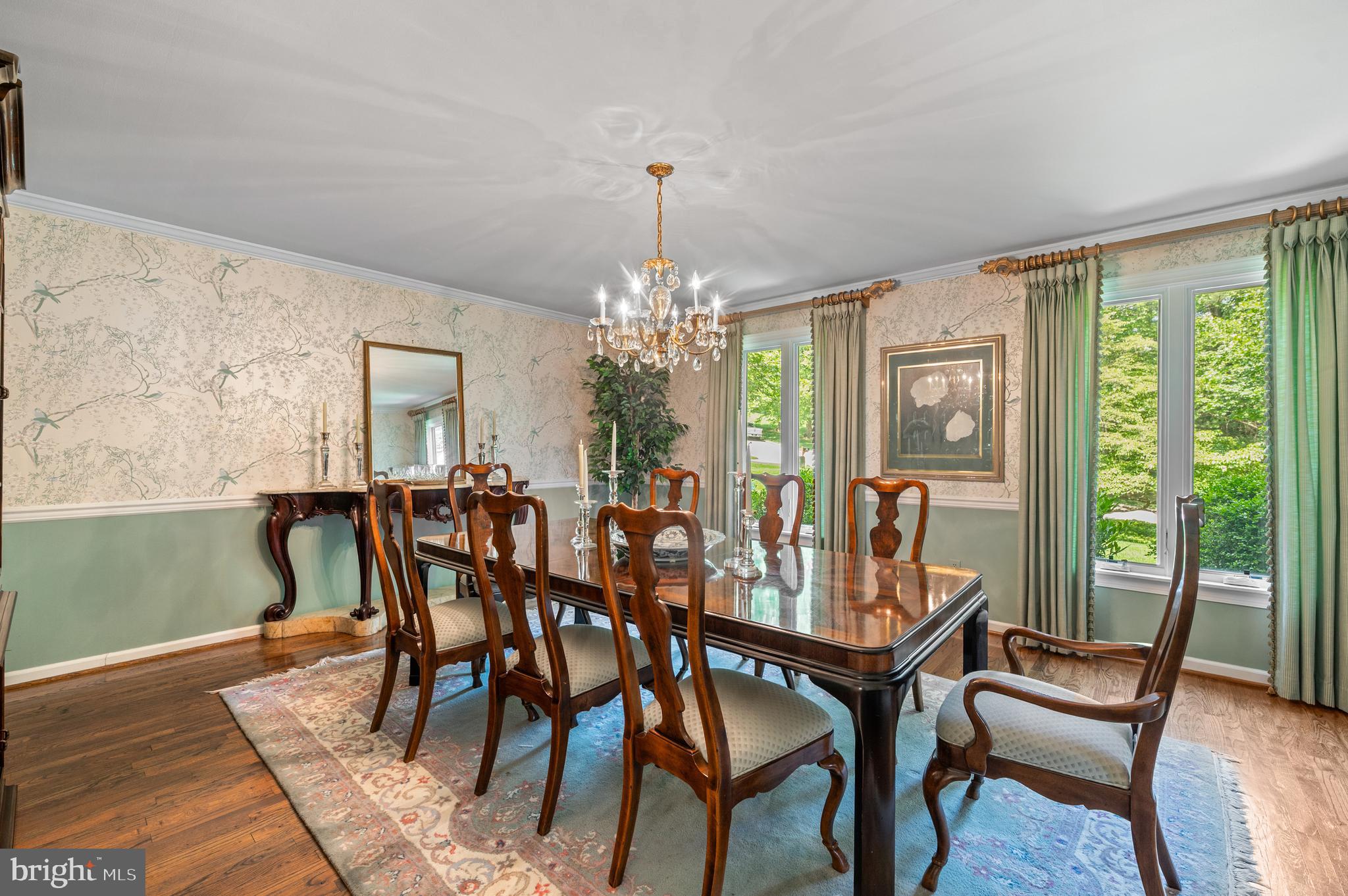 NEWTOWN HUNT - Residential