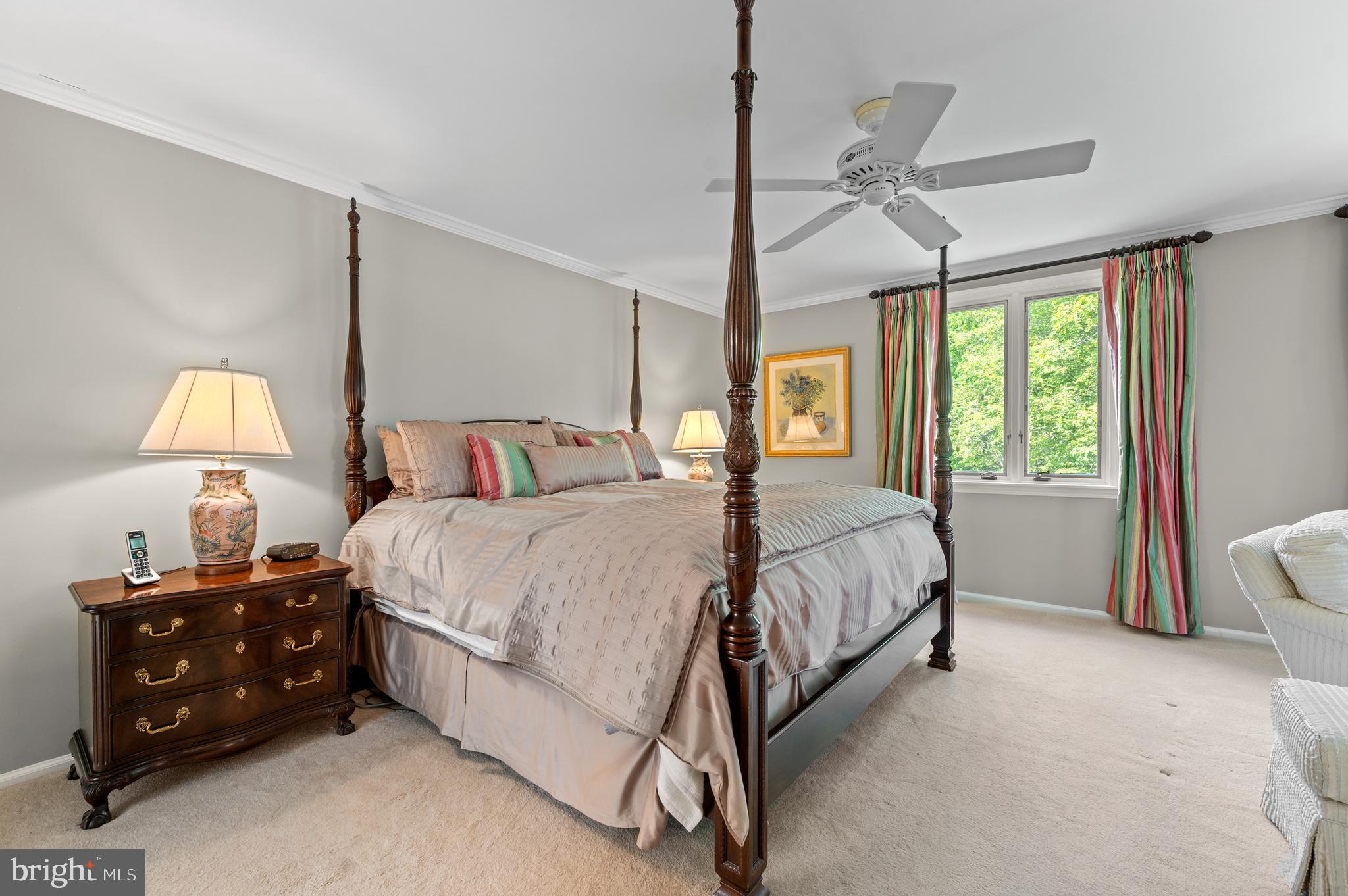 NEWTOWN HUNT - Residential