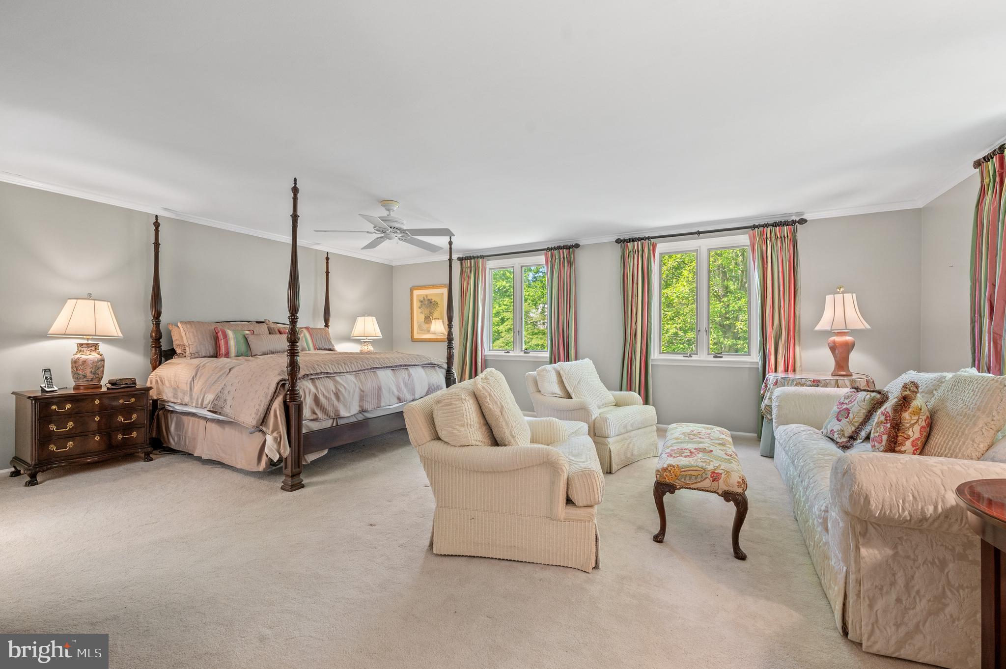 NEWTOWN HUNT - Residential