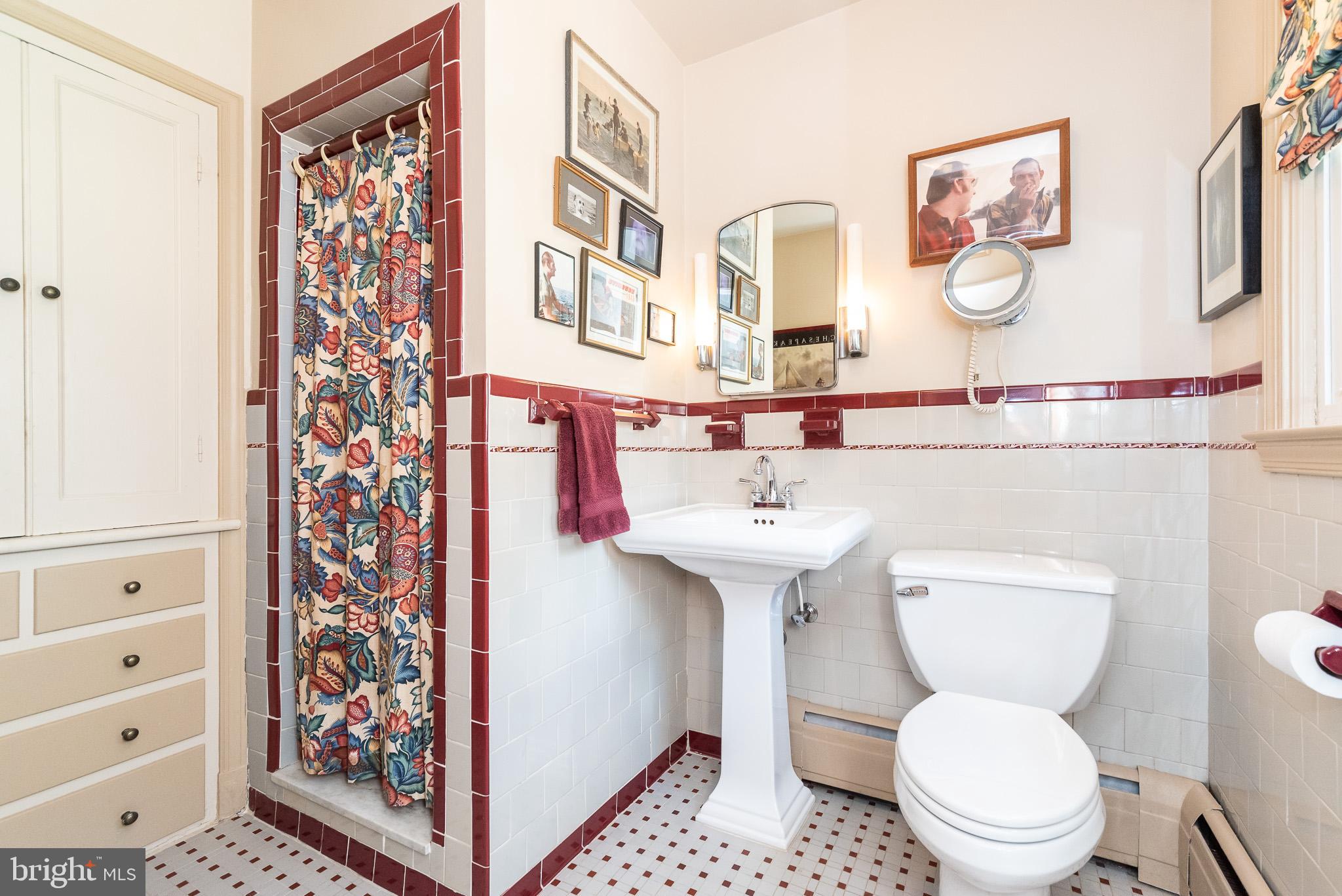 HAMPTON - Residential