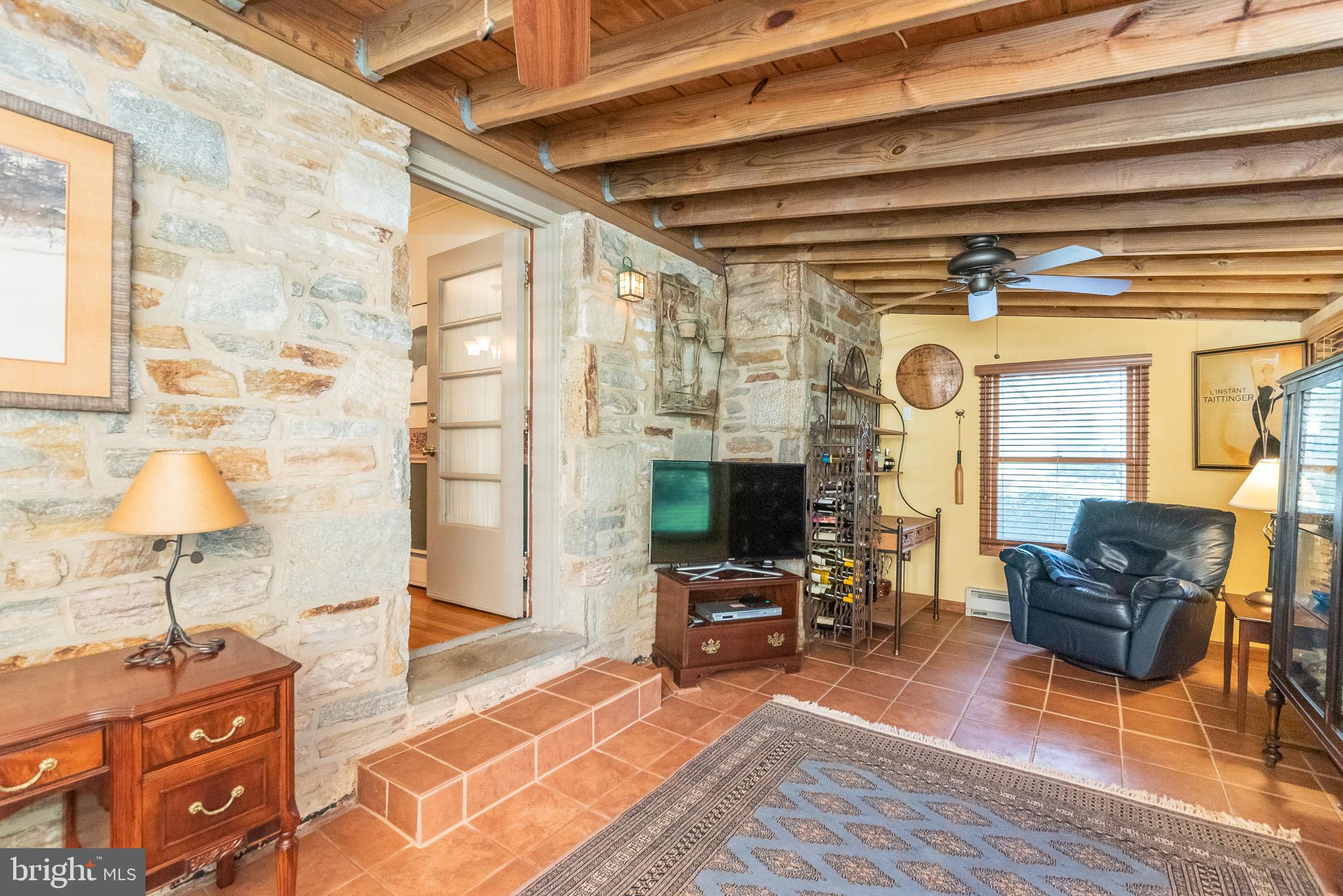 HAMPTON - Residential