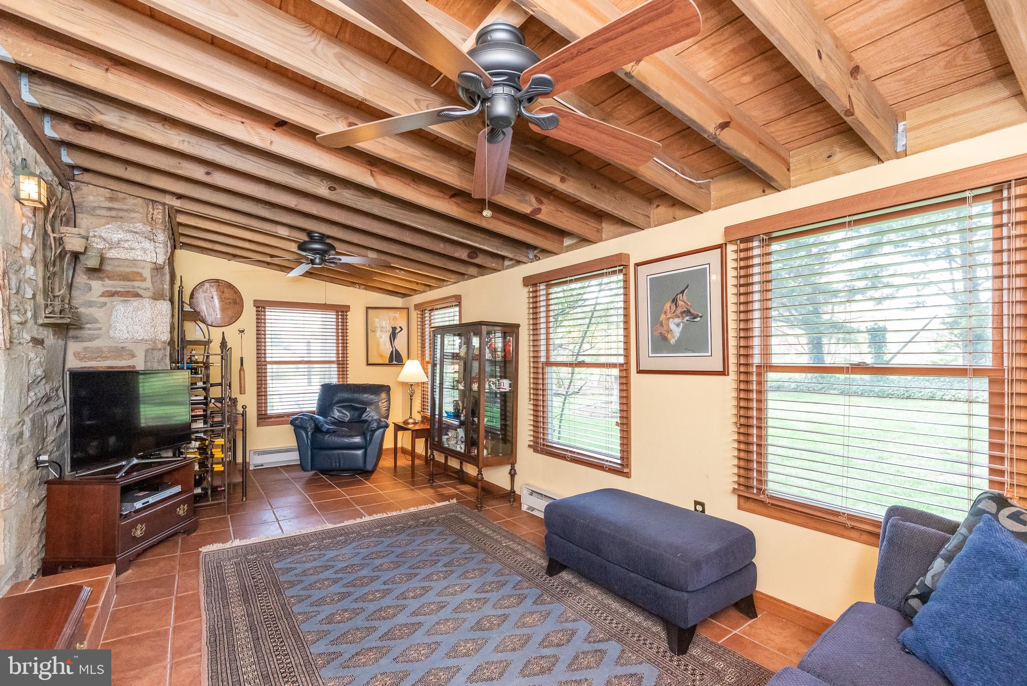 HAMPTON - Residential