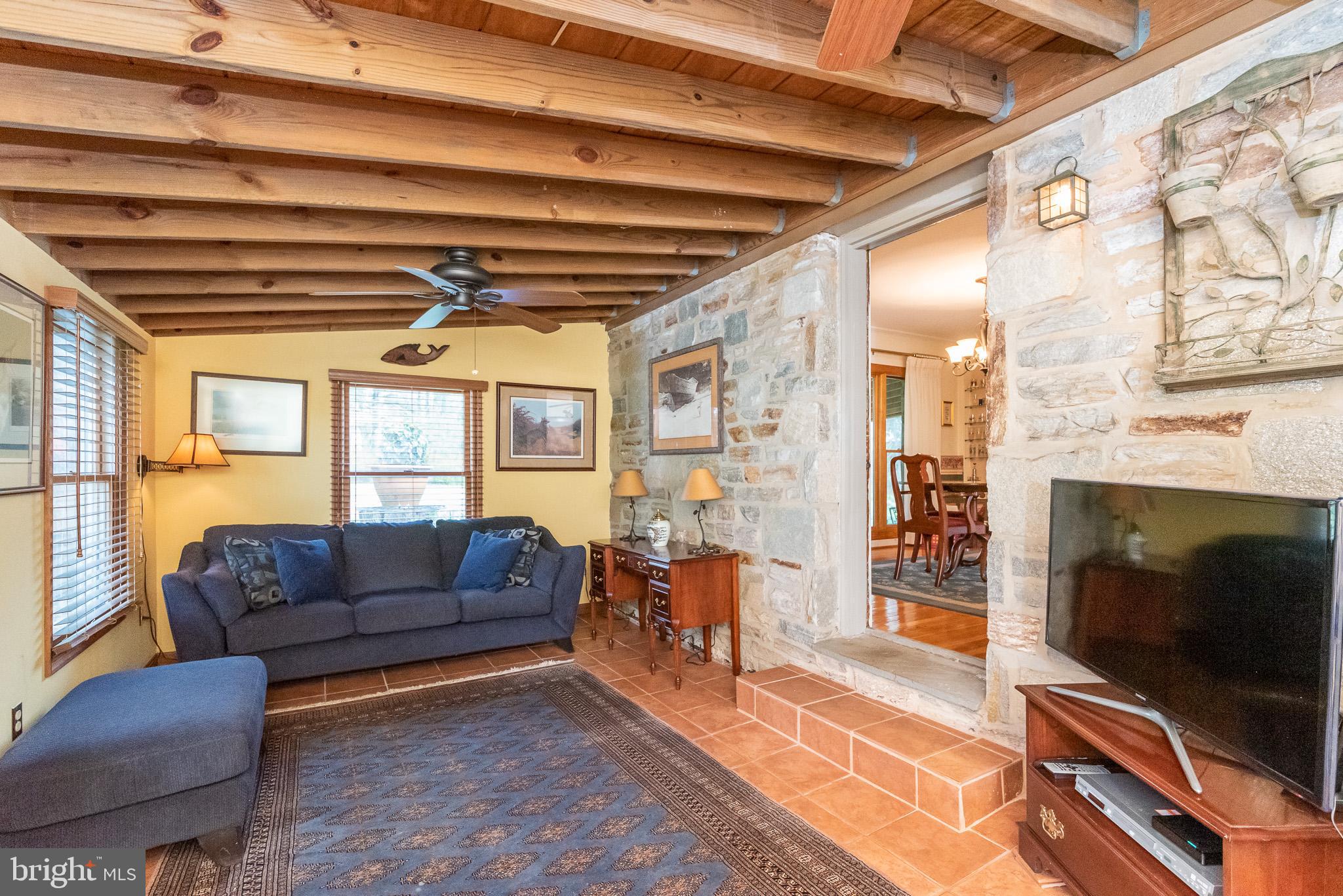 HAMPTON - Residential