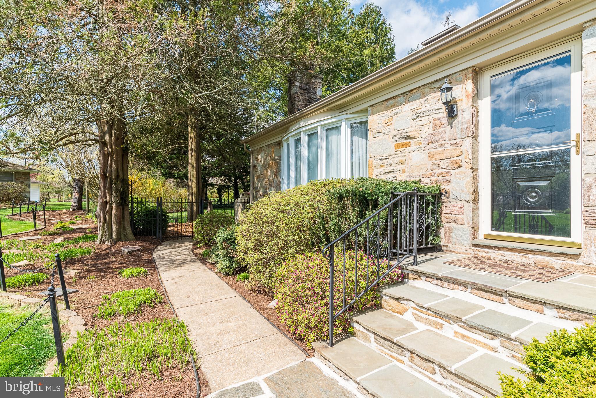 HAMPTON - Residential