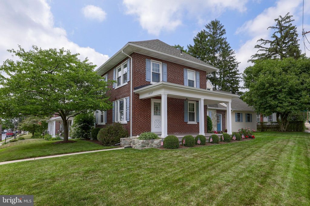 Photo of 1037 BROAD ST, AKRON, PA 17501 (MLS # PALA2035426)