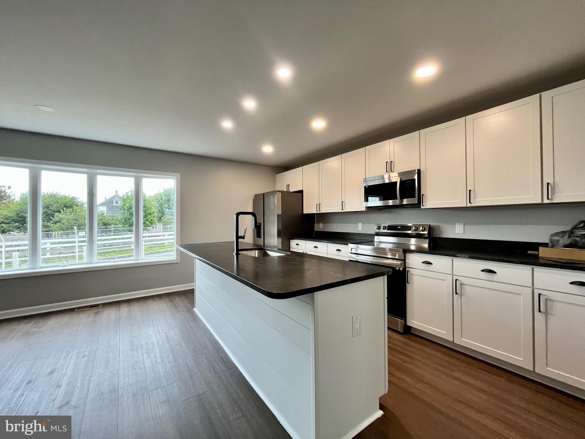 INWOOD - Residential