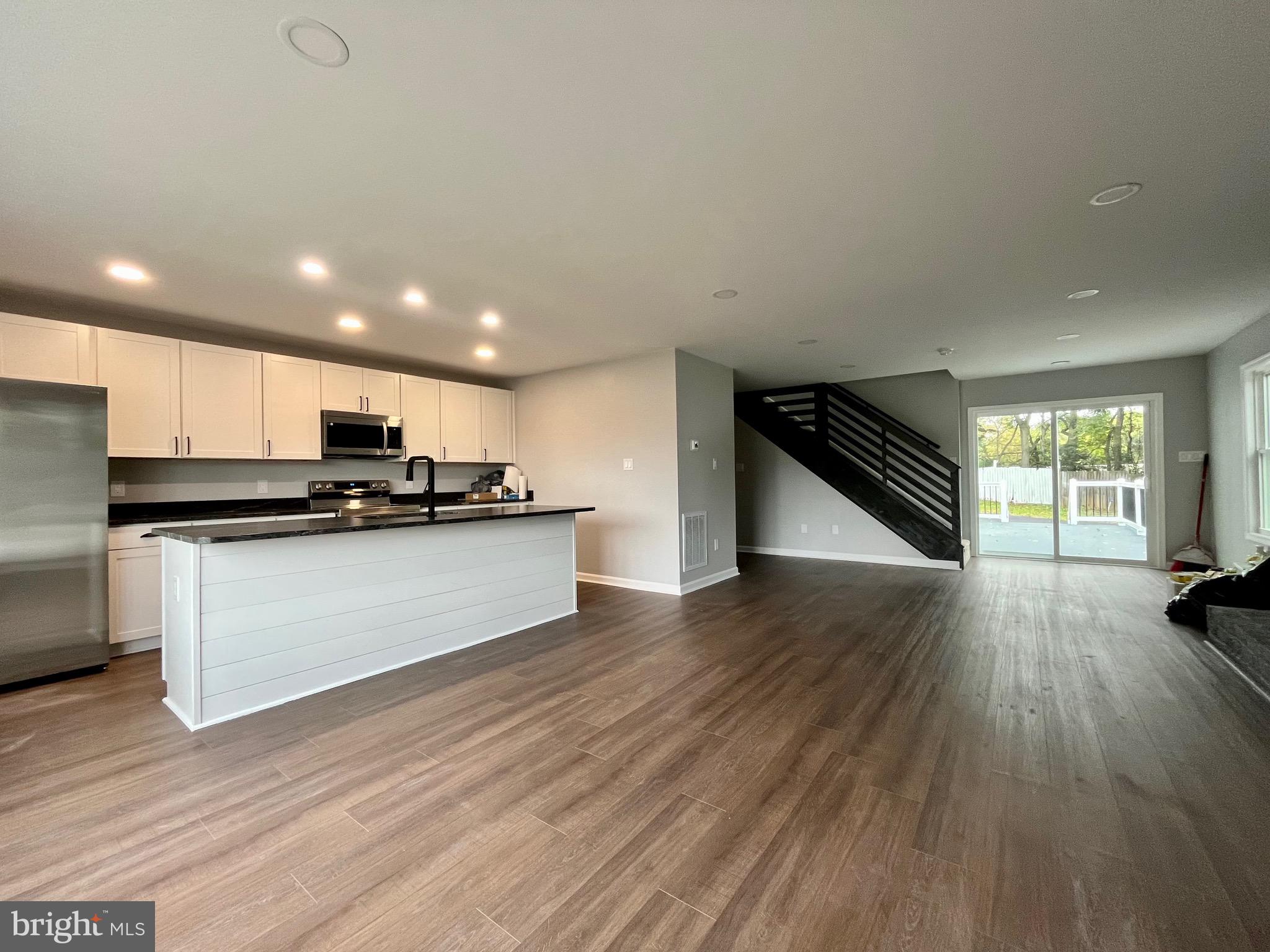 INWOOD - Residential