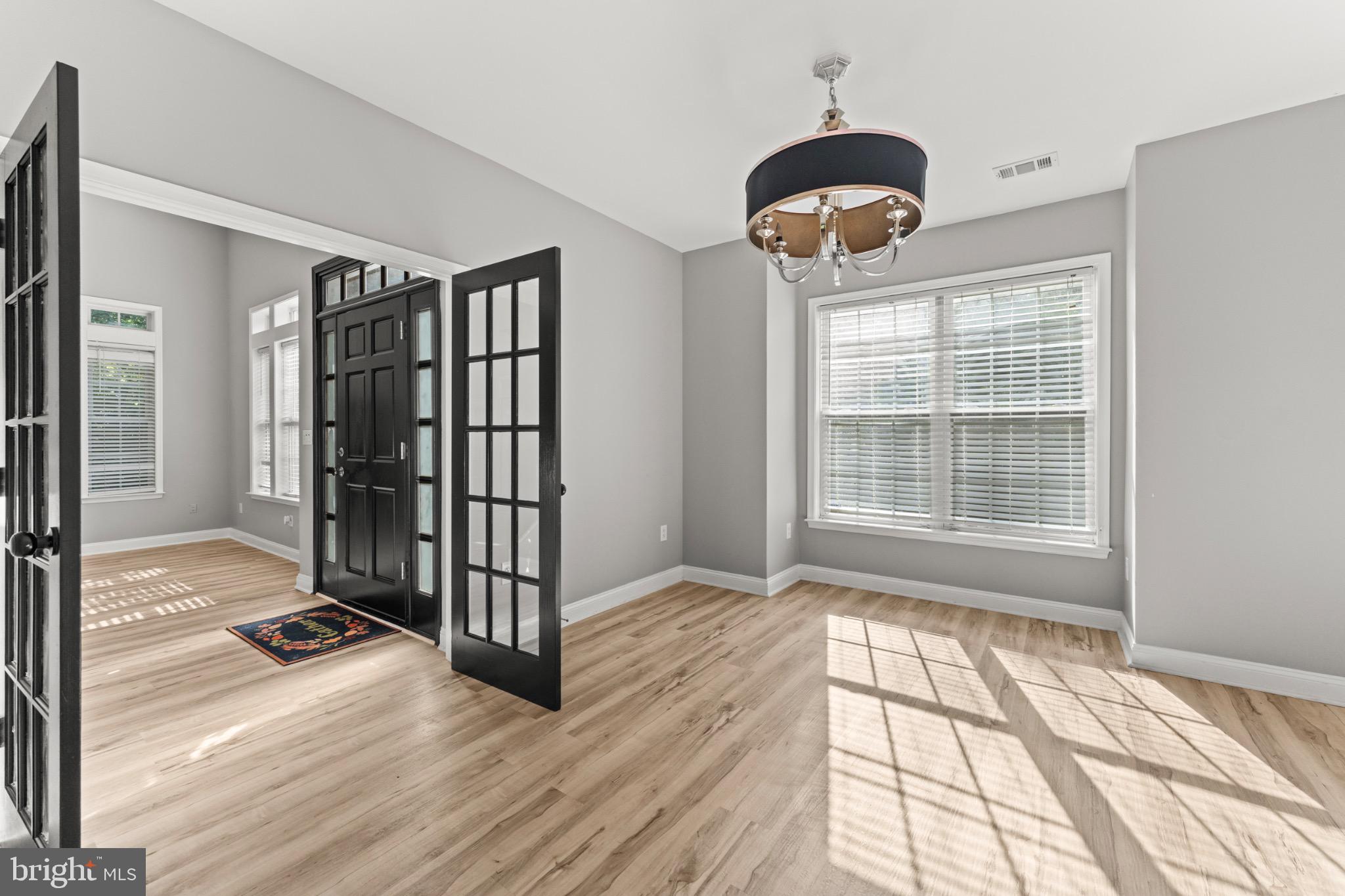 BROCK HALL MANOR - Residential