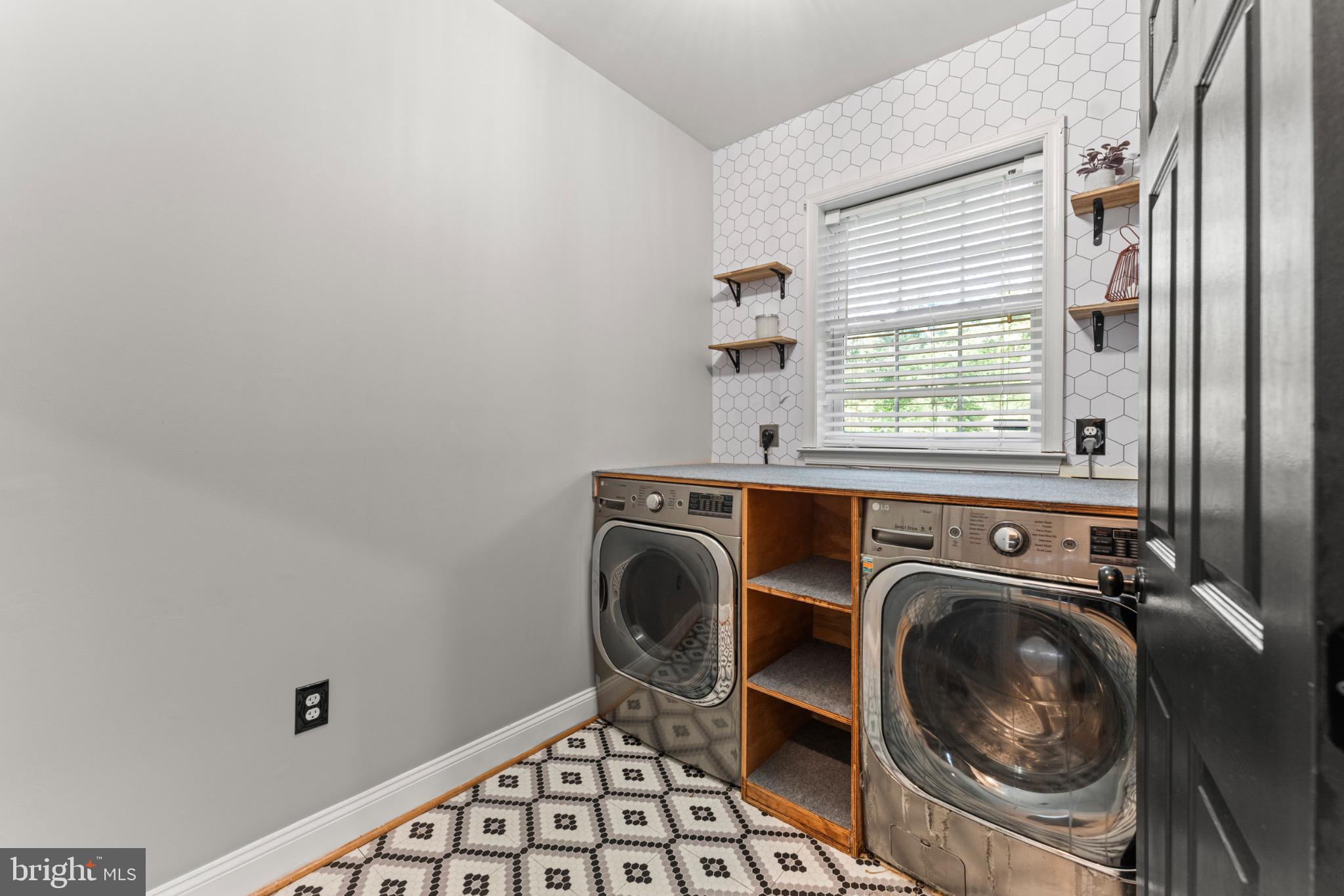 BROCK HALL MANOR - Residential