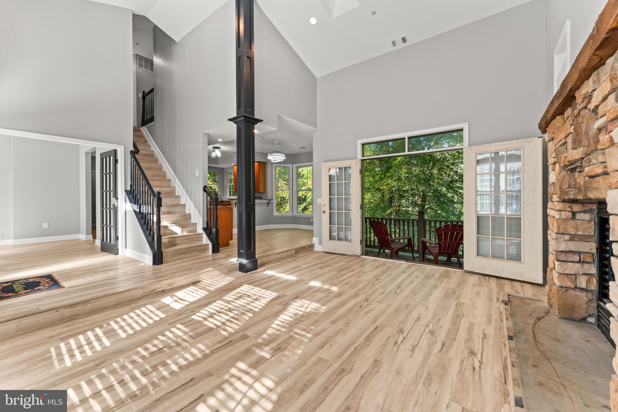 BROCK HALL MANOR - Residential