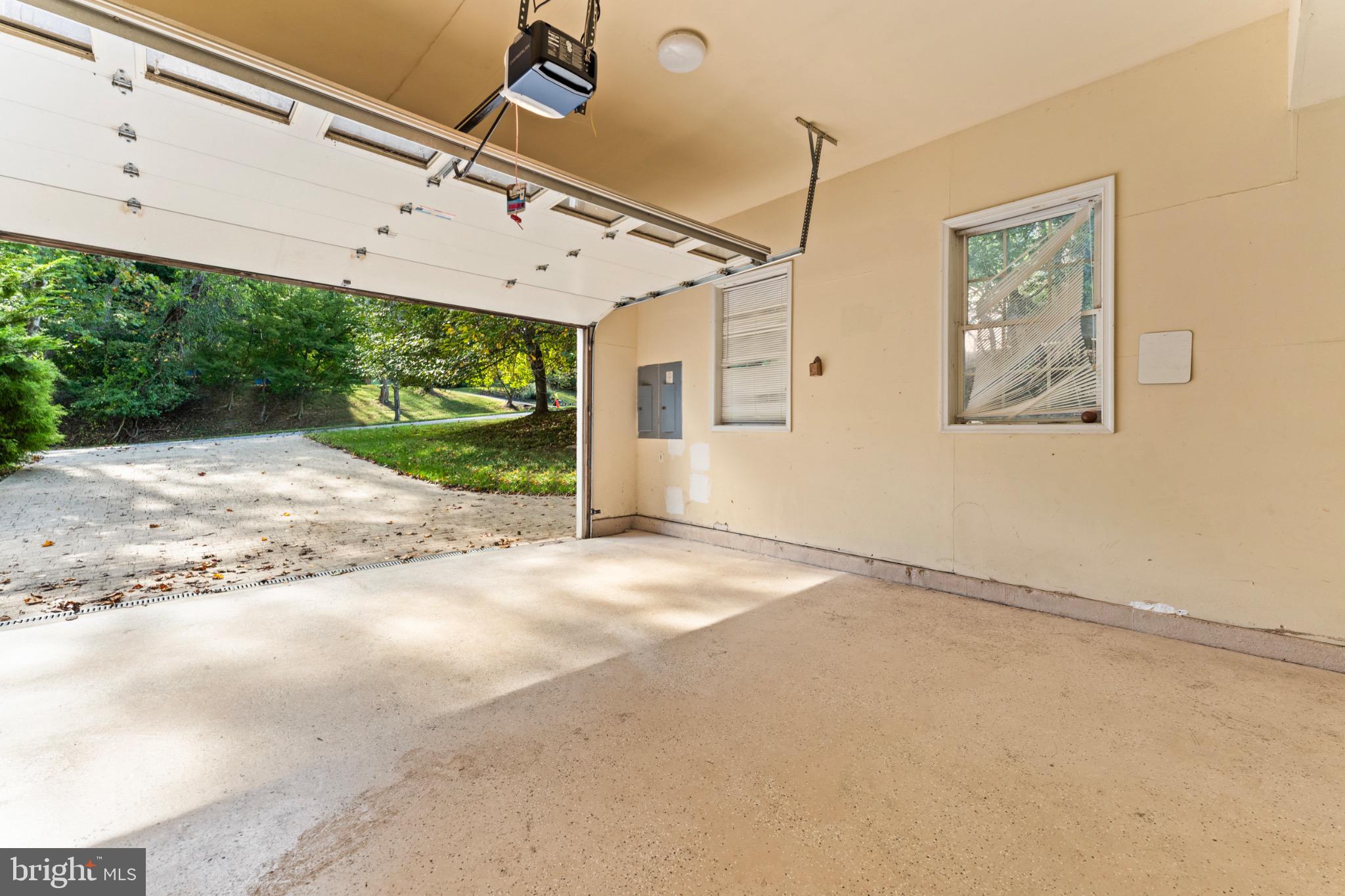 BROCK HALL MANOR - Residential