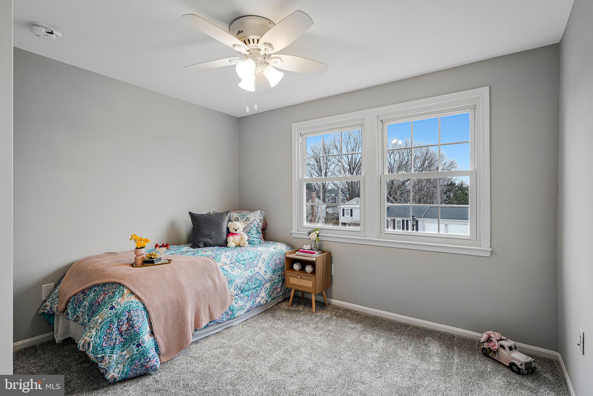 FOX MILL ESTATES - Residential