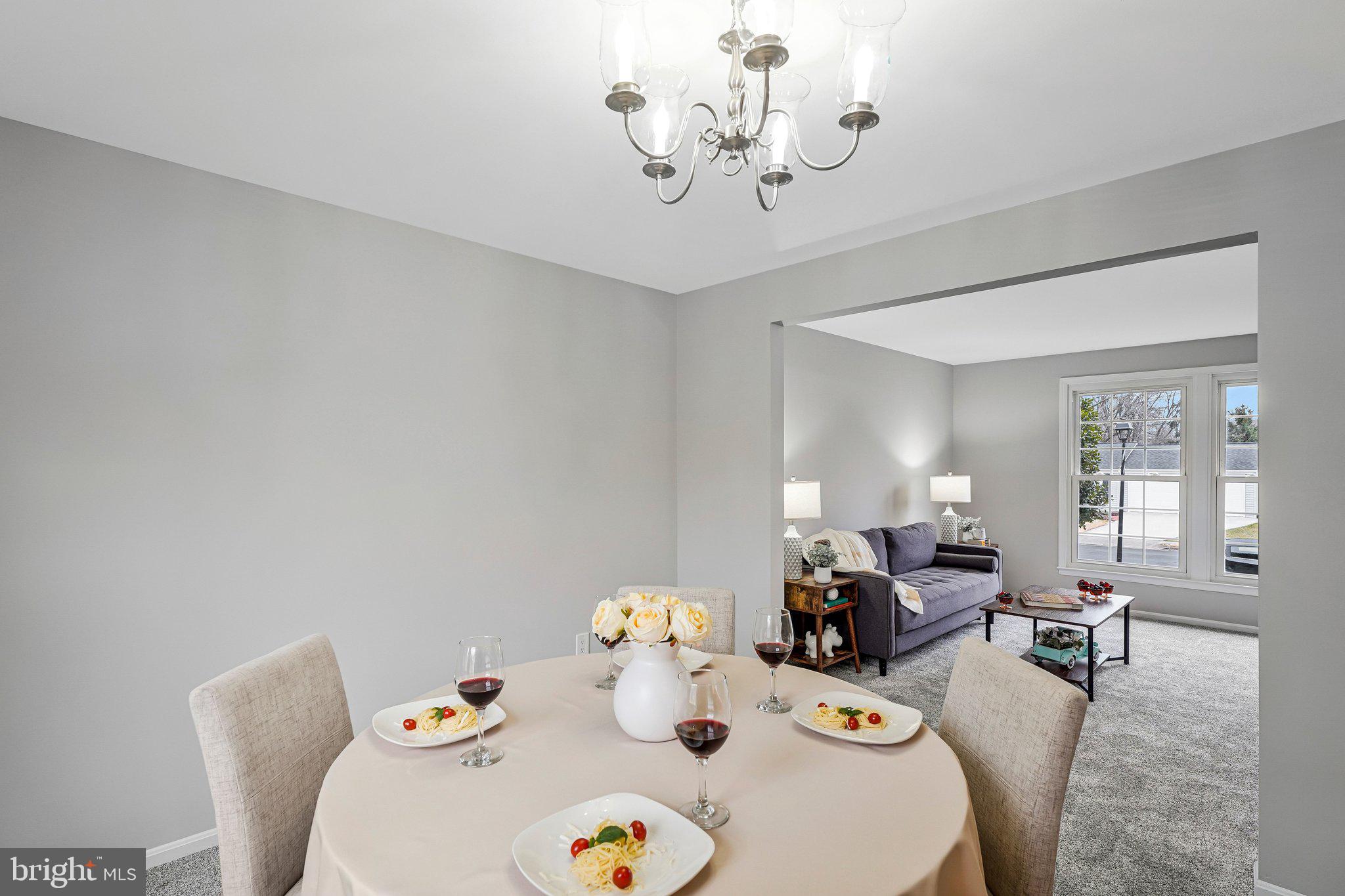 FOX MILL ESTATES - Residential