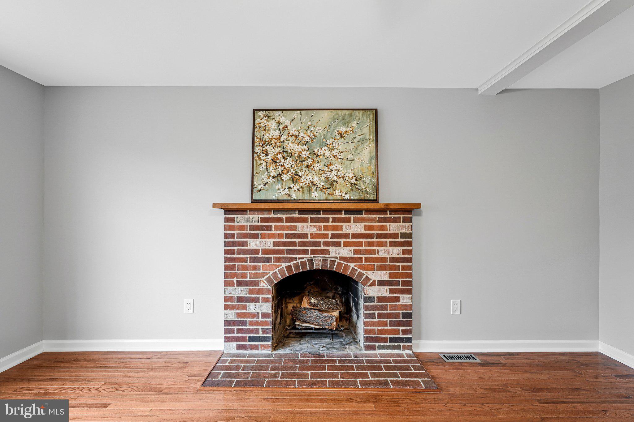 FOX MILL ESTATES - Residential