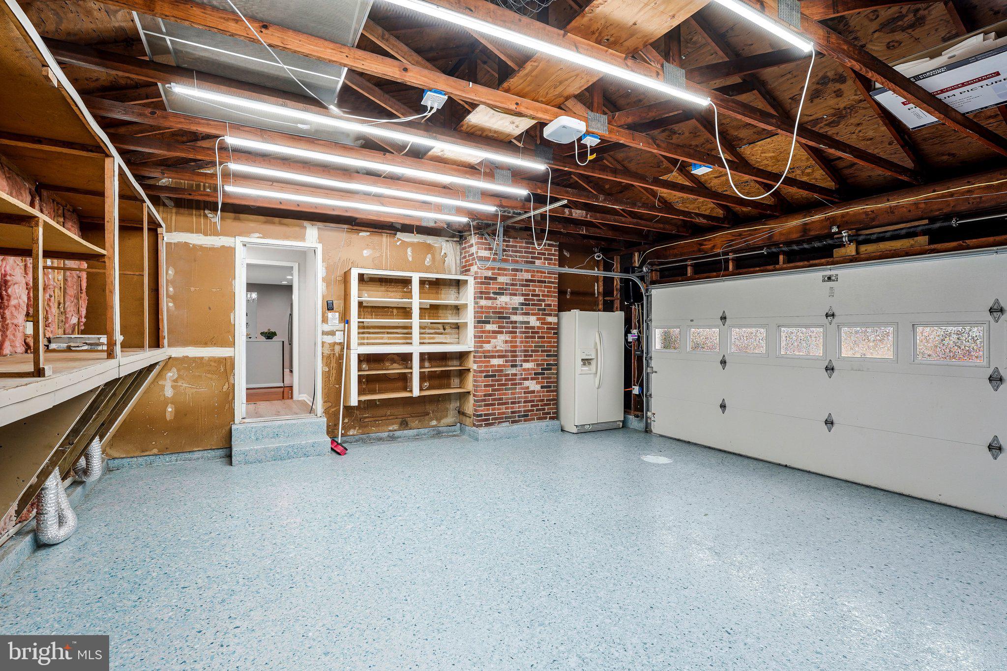 FOX MILL ESTATES - Residential