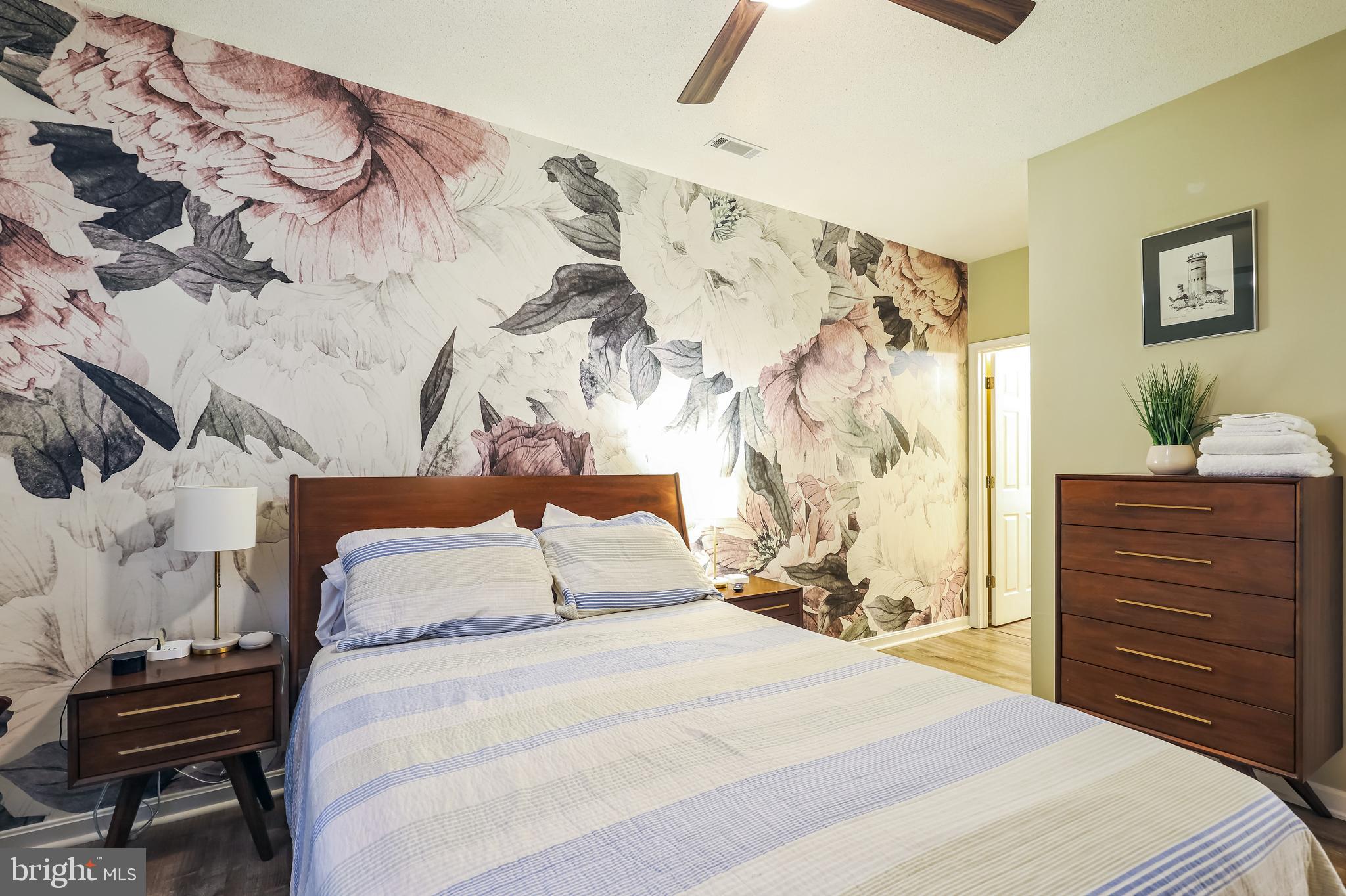 VILLAGES OF FIVE POINTS-WEST - Residential