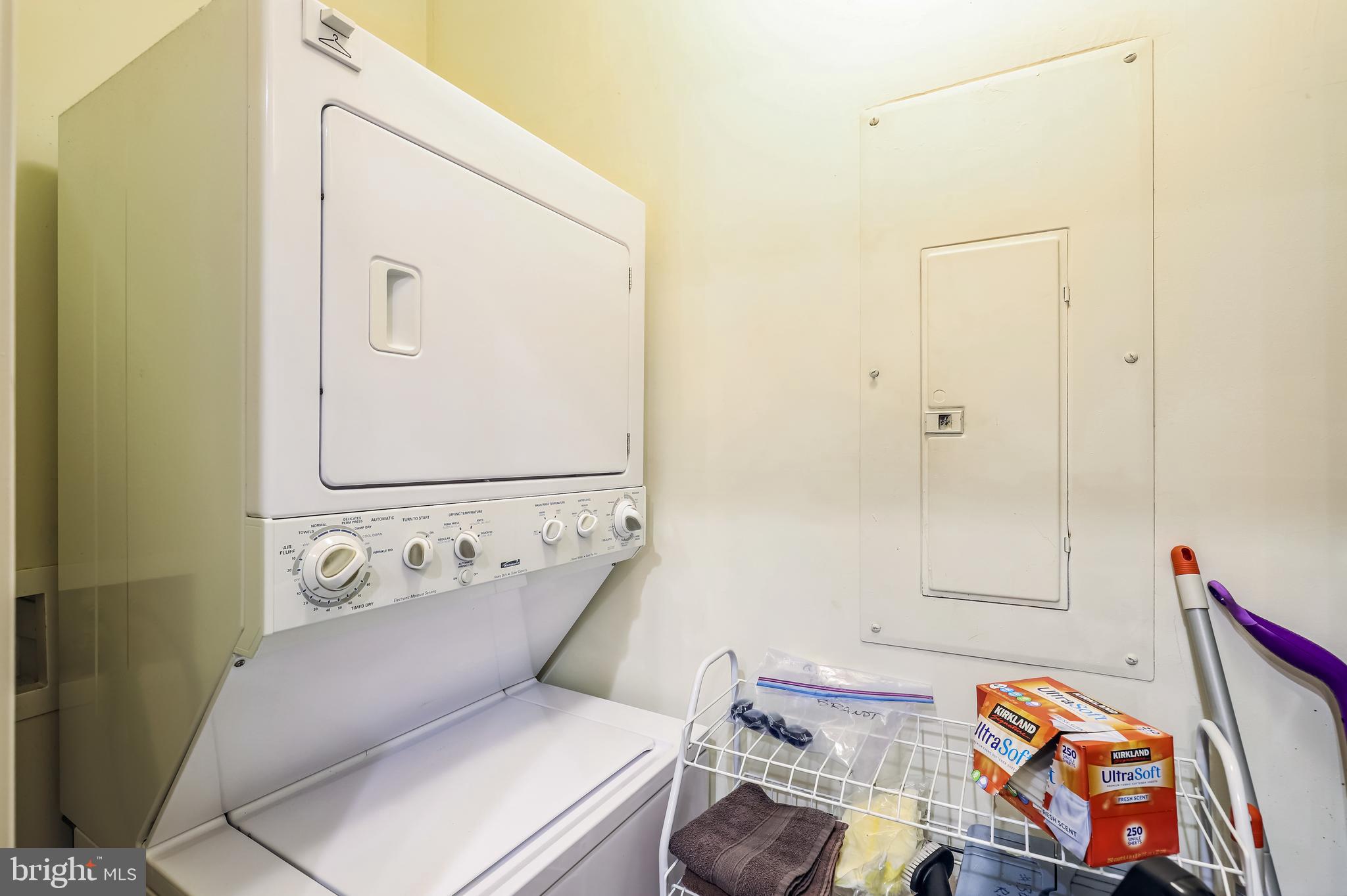 VILLAGES OF FIVE POINTS-WEST - Residential