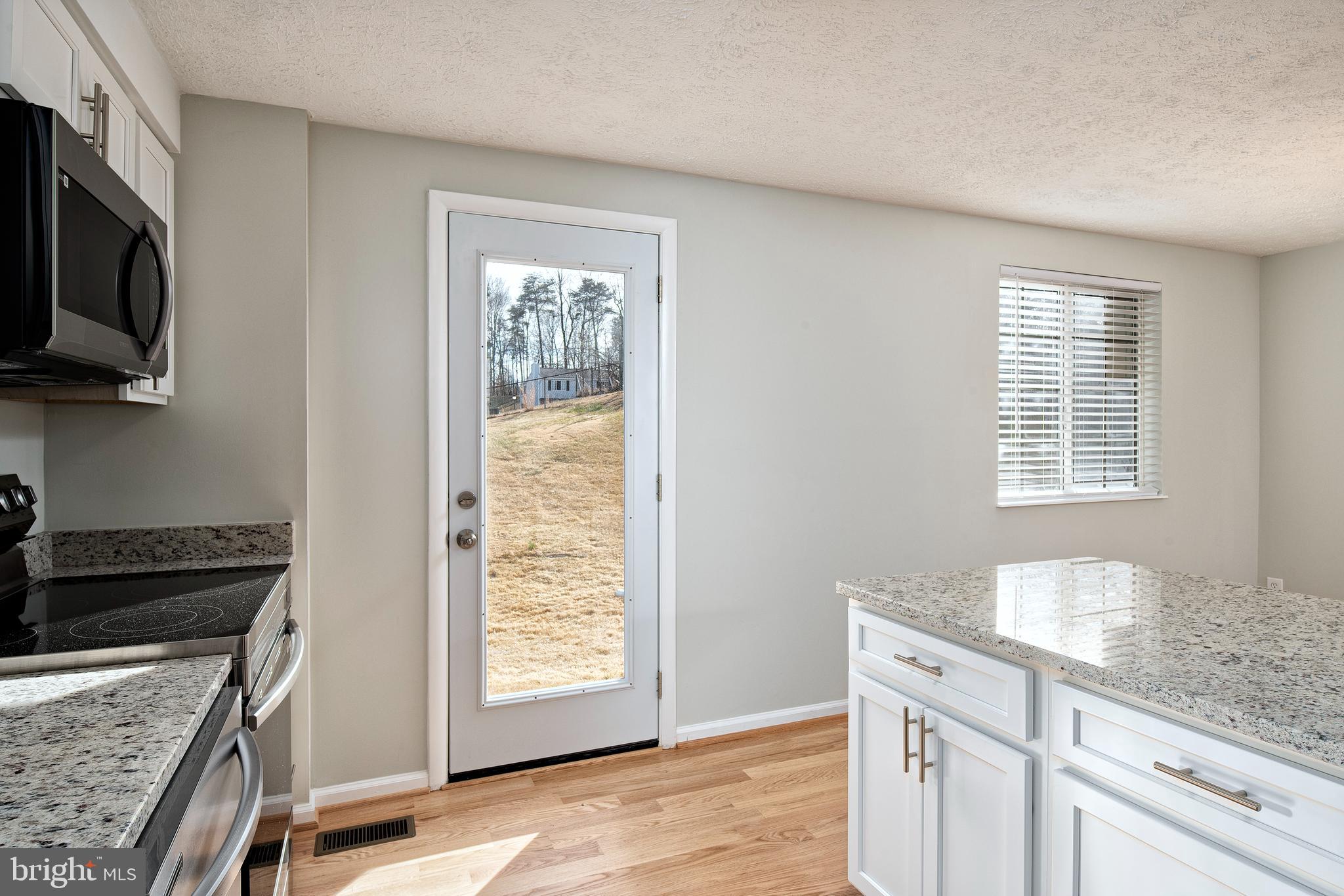 CONNEMARA HILLS - Residential