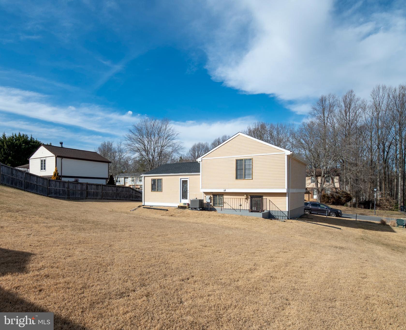 CONNEMARA HILLS - Residential