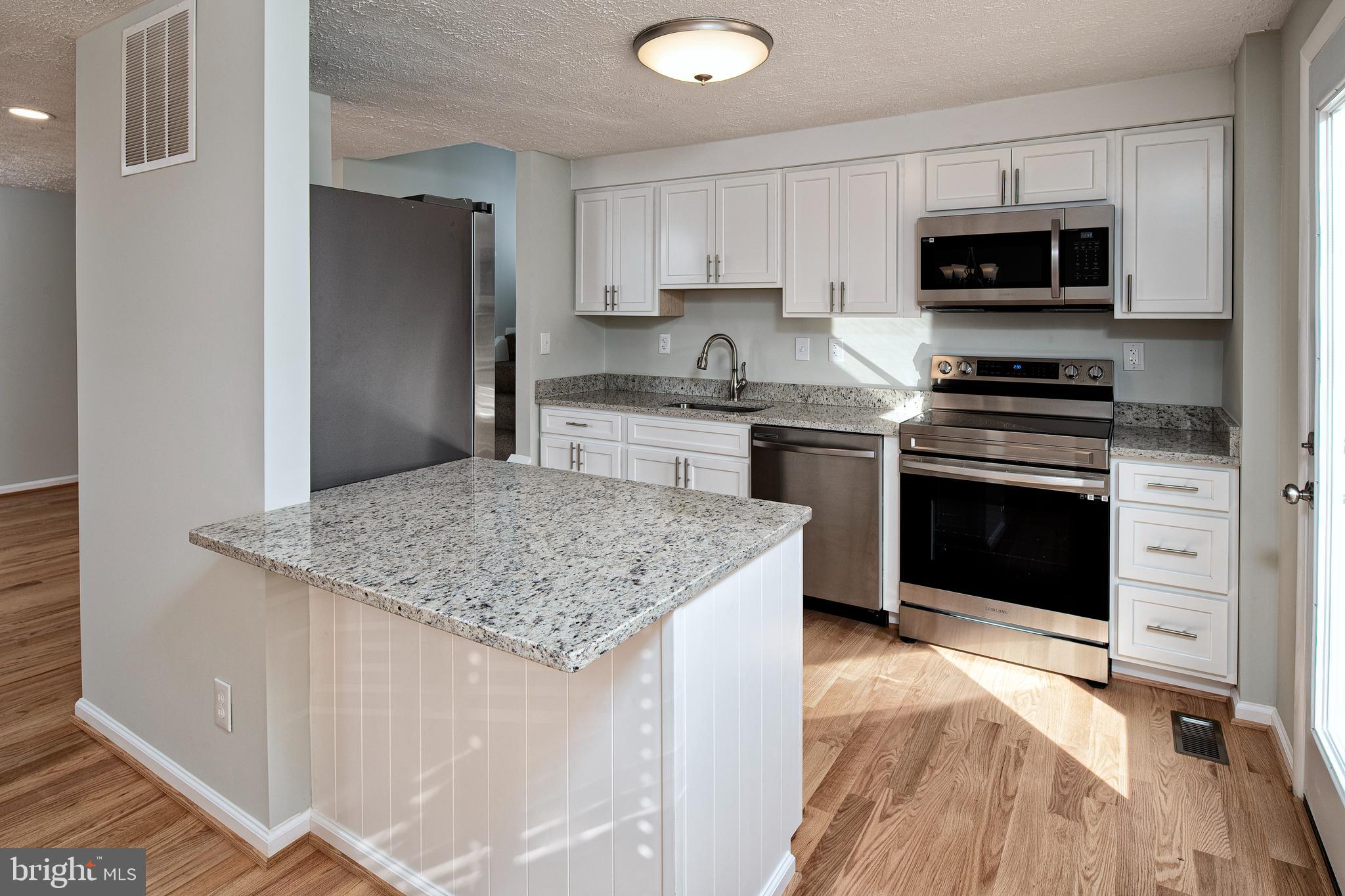 CONNEMARA HILLS - Residential