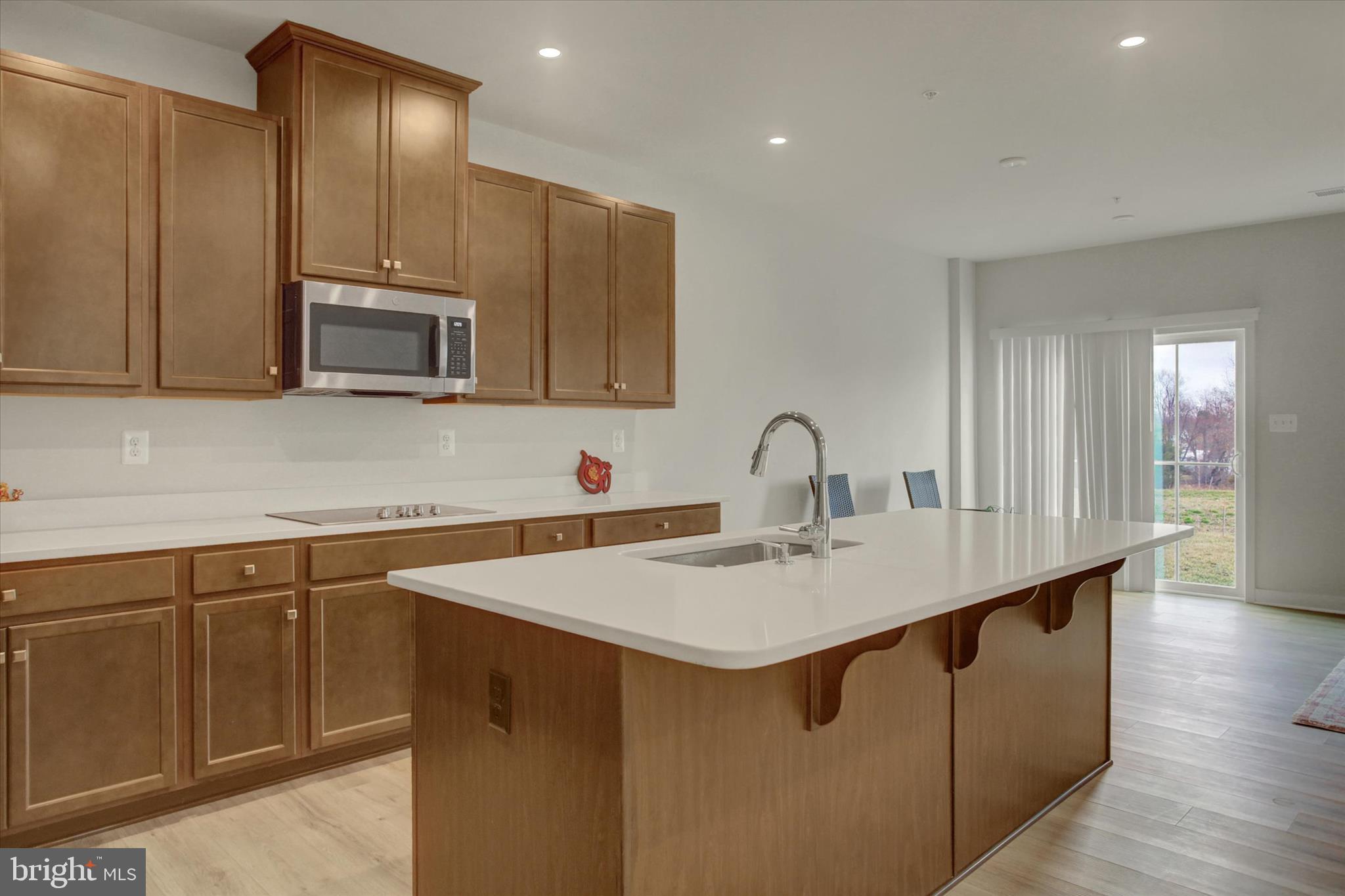 ROLLING HILLS ESTATES - Residential