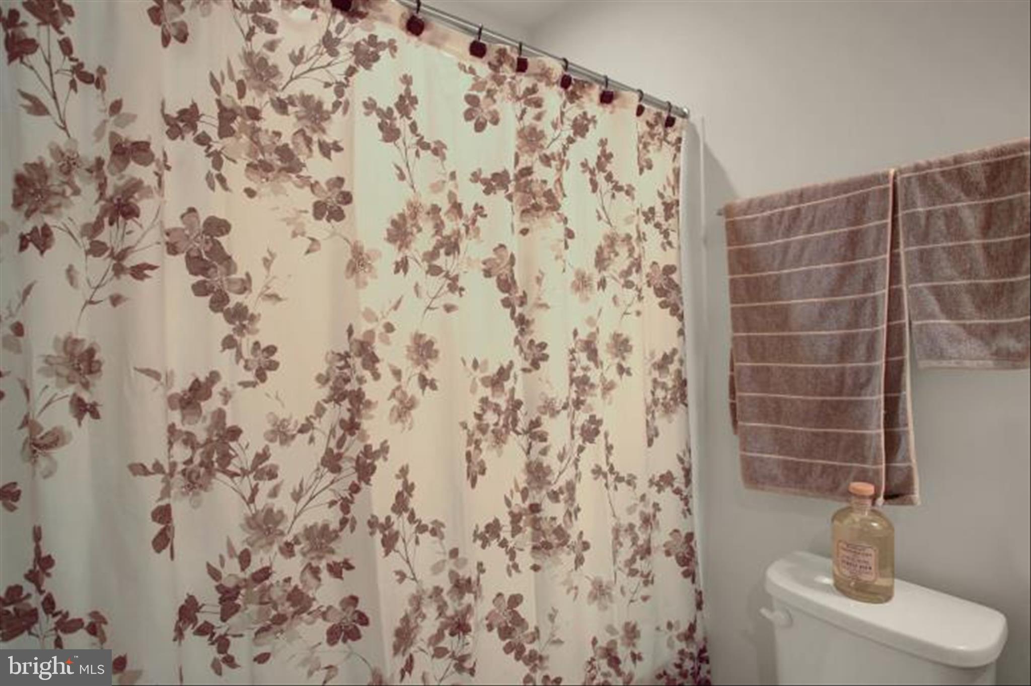 ROLLING HILLS ESTATES - Residential