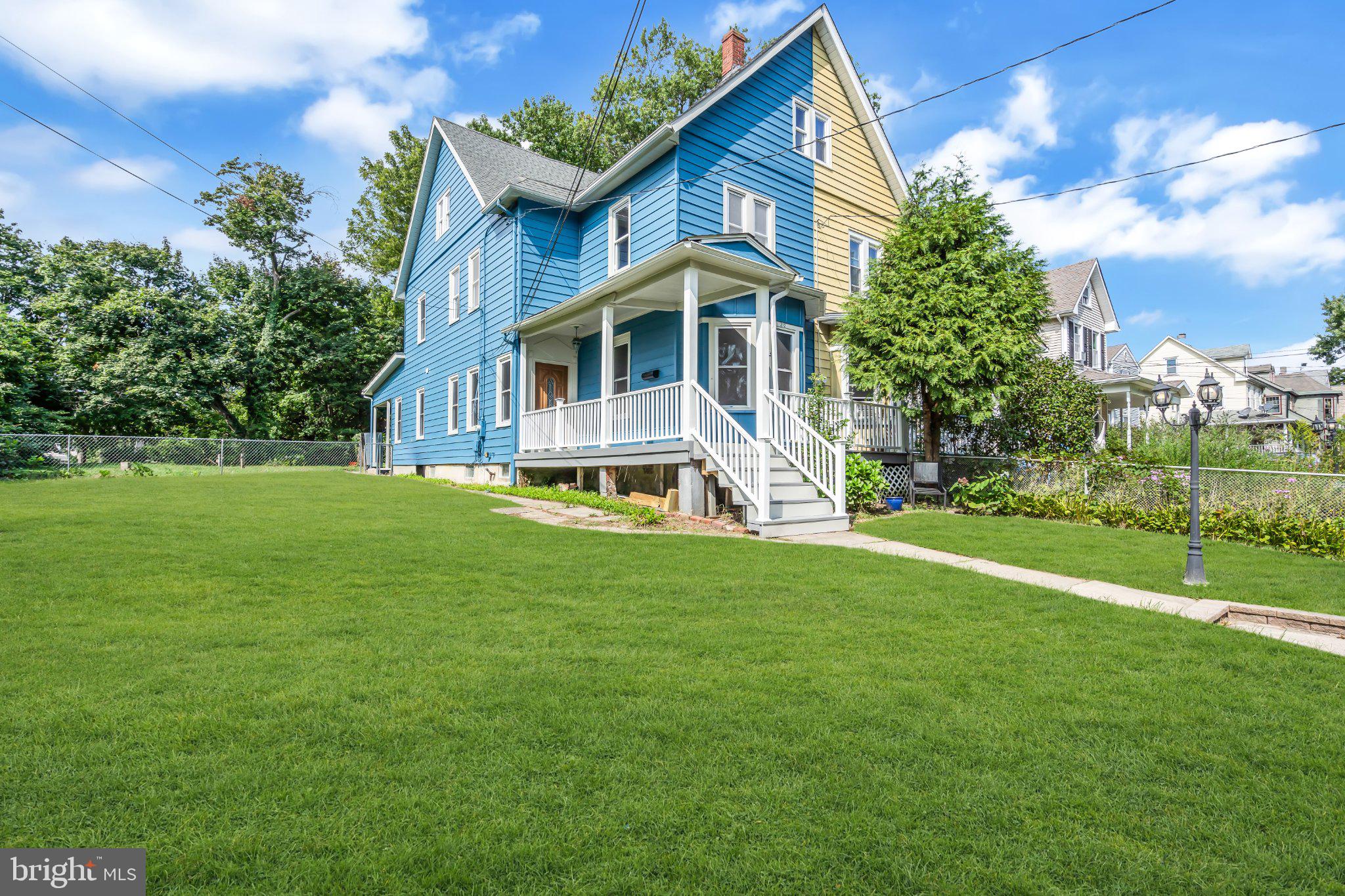 212 CLIFTON AVENUE