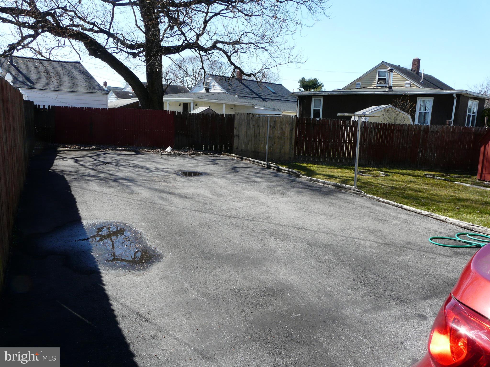 GRAY MANOR - Residential