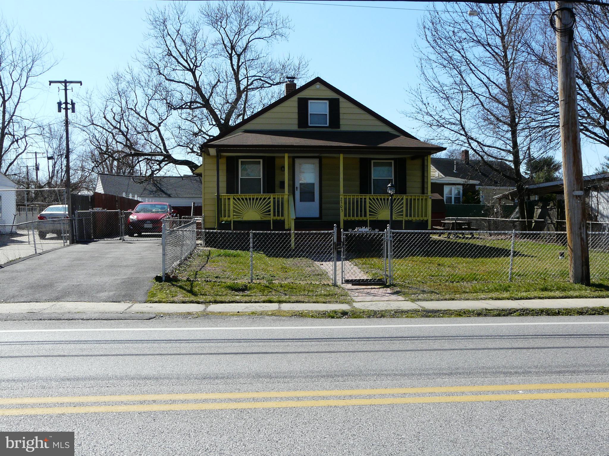 GRAY MANOR - Residential