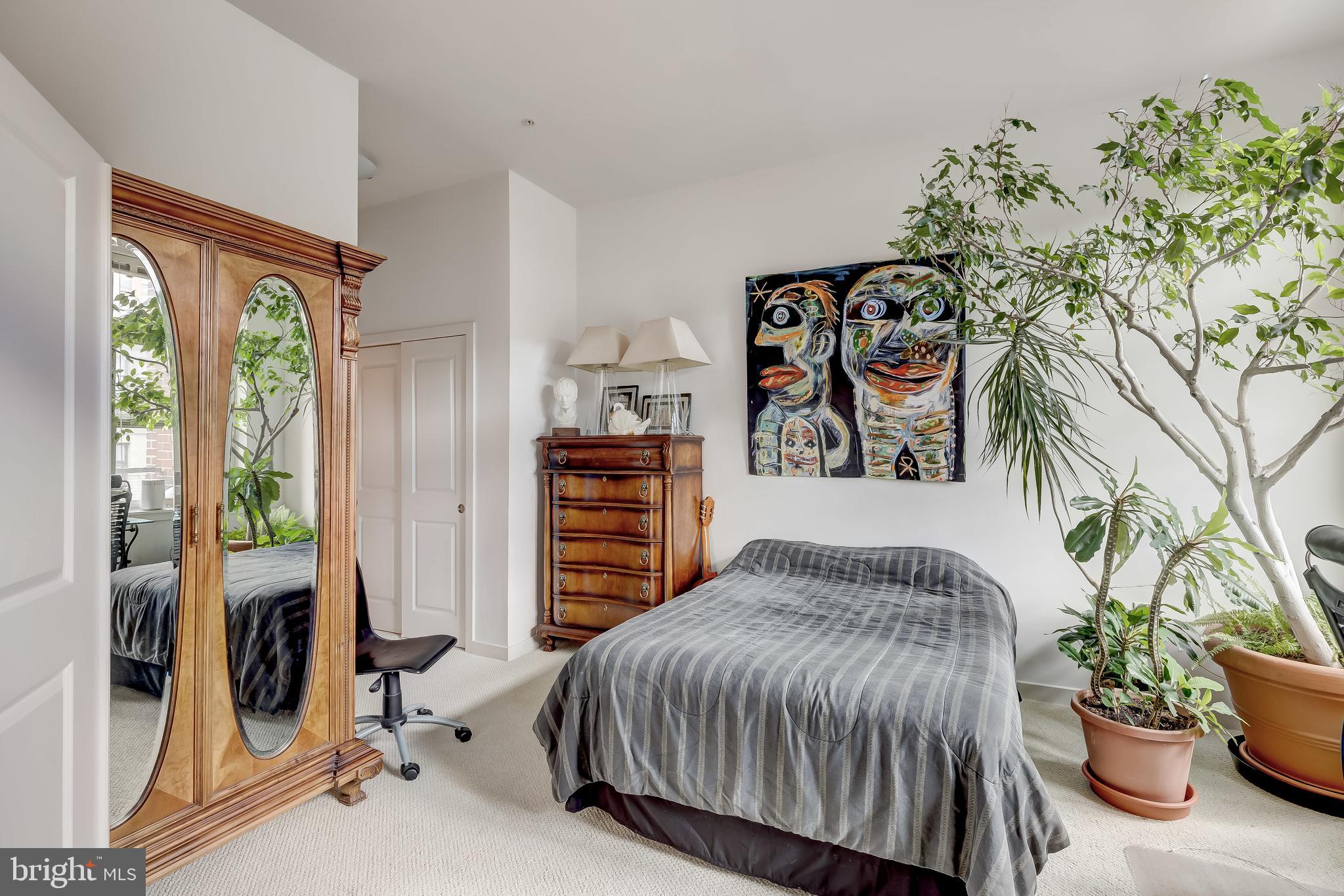 MOUNT VERNON PLACE HISTORIC DISTRICT - Residential