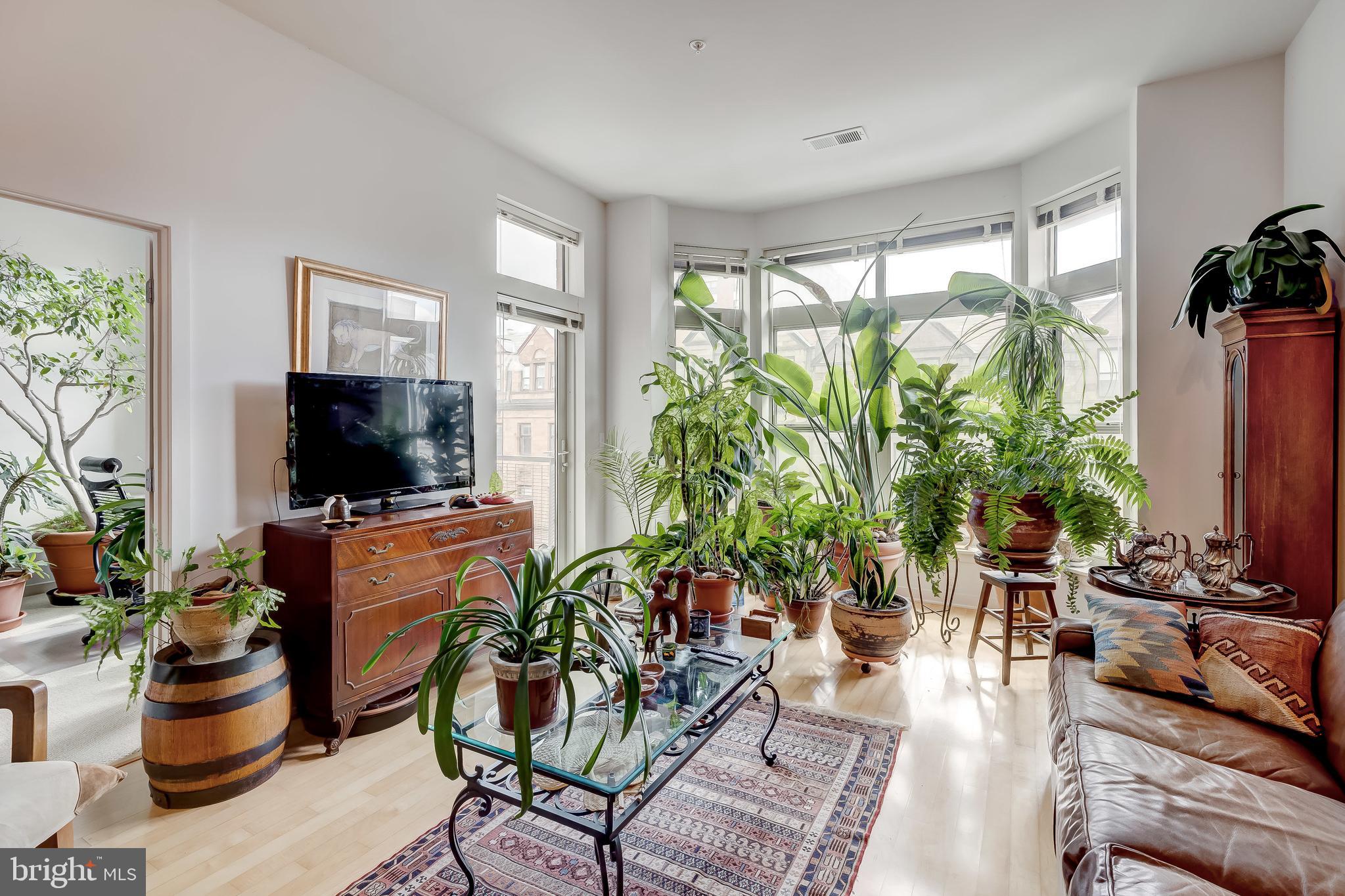 MOUNT VERNON PLACE HISTORIC DISTRICT - Residential