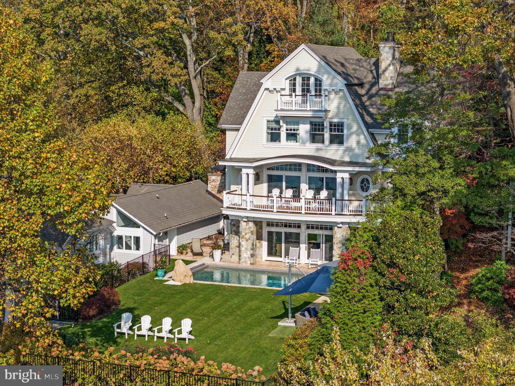 ROUND BAY - Residential Lease