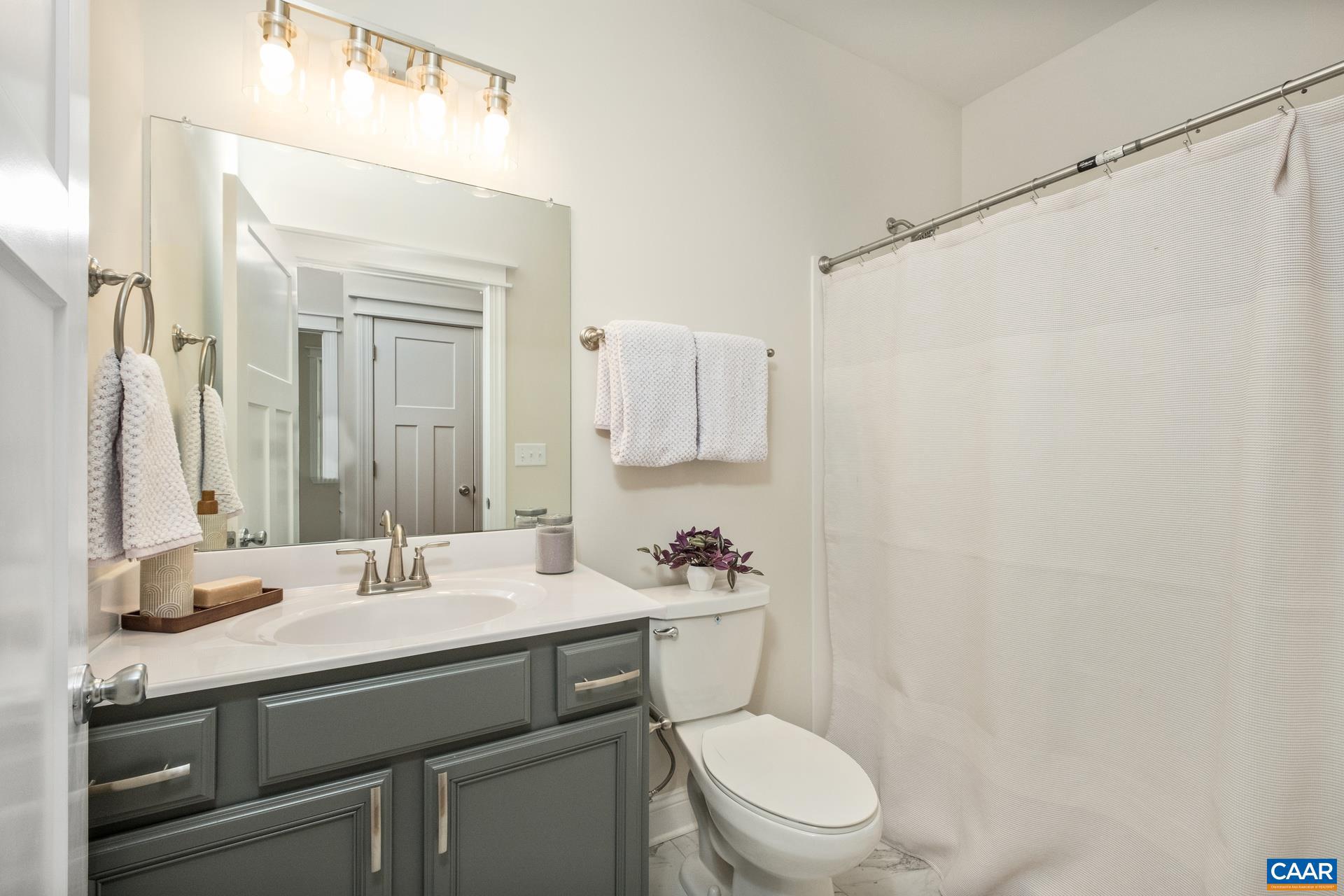 SILVER CREEK - Residential