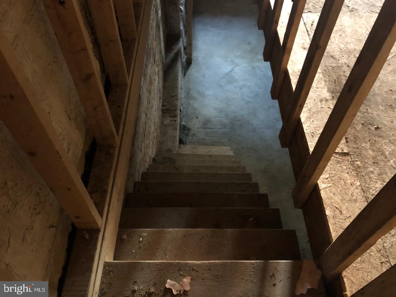 SANDTOWN-WINCHESTER - Residential