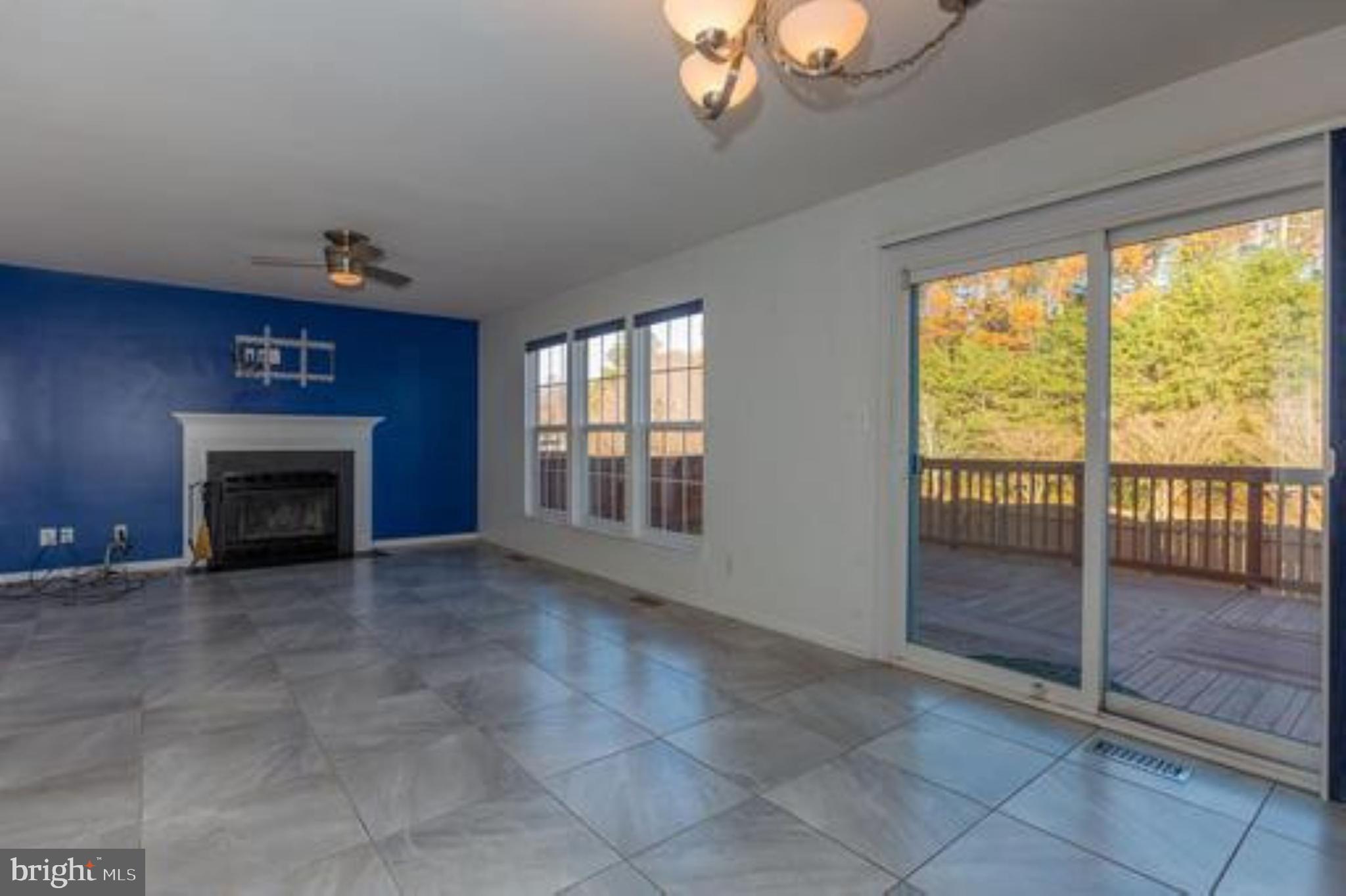 PARK RIDGE - Residential Lease