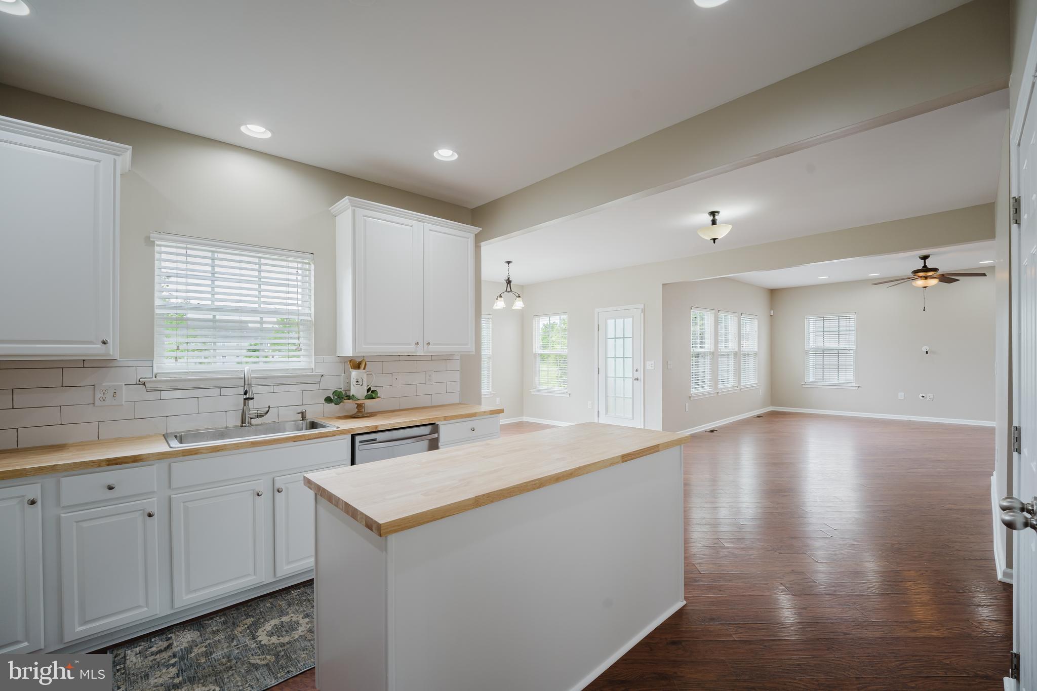 CROSSLAND AT CANAL - Residential